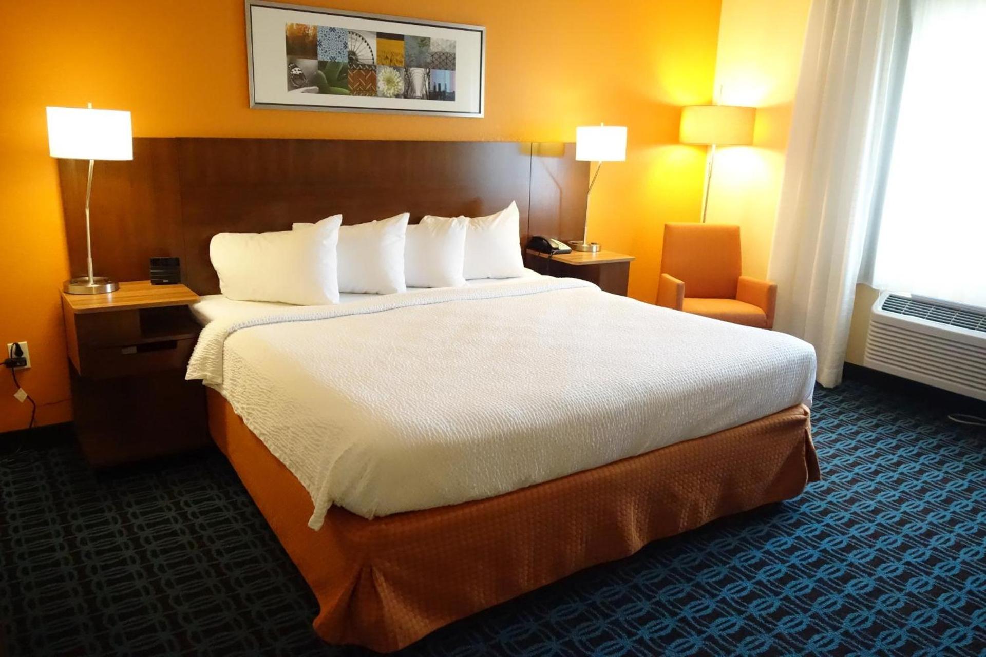 Country Inn & Suites by Radisson, Phoenix Airport, AZ photo 46