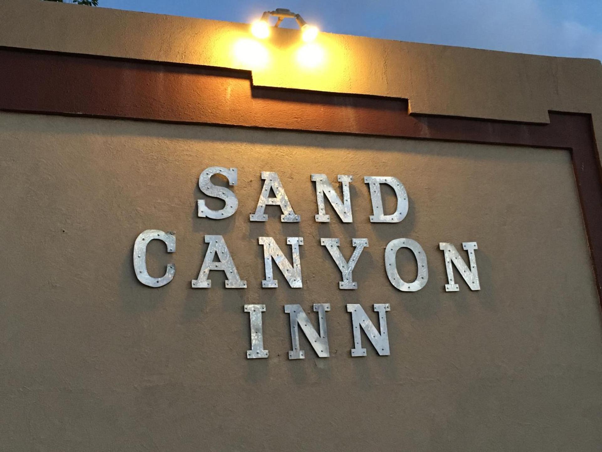 National 9 Inn Sand Canyon photo 64