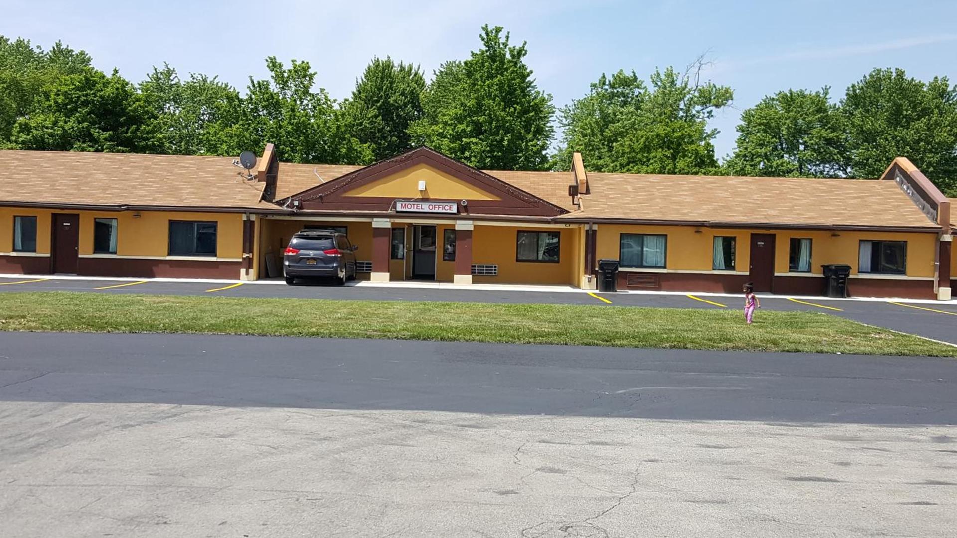 Royal Inn photo 13