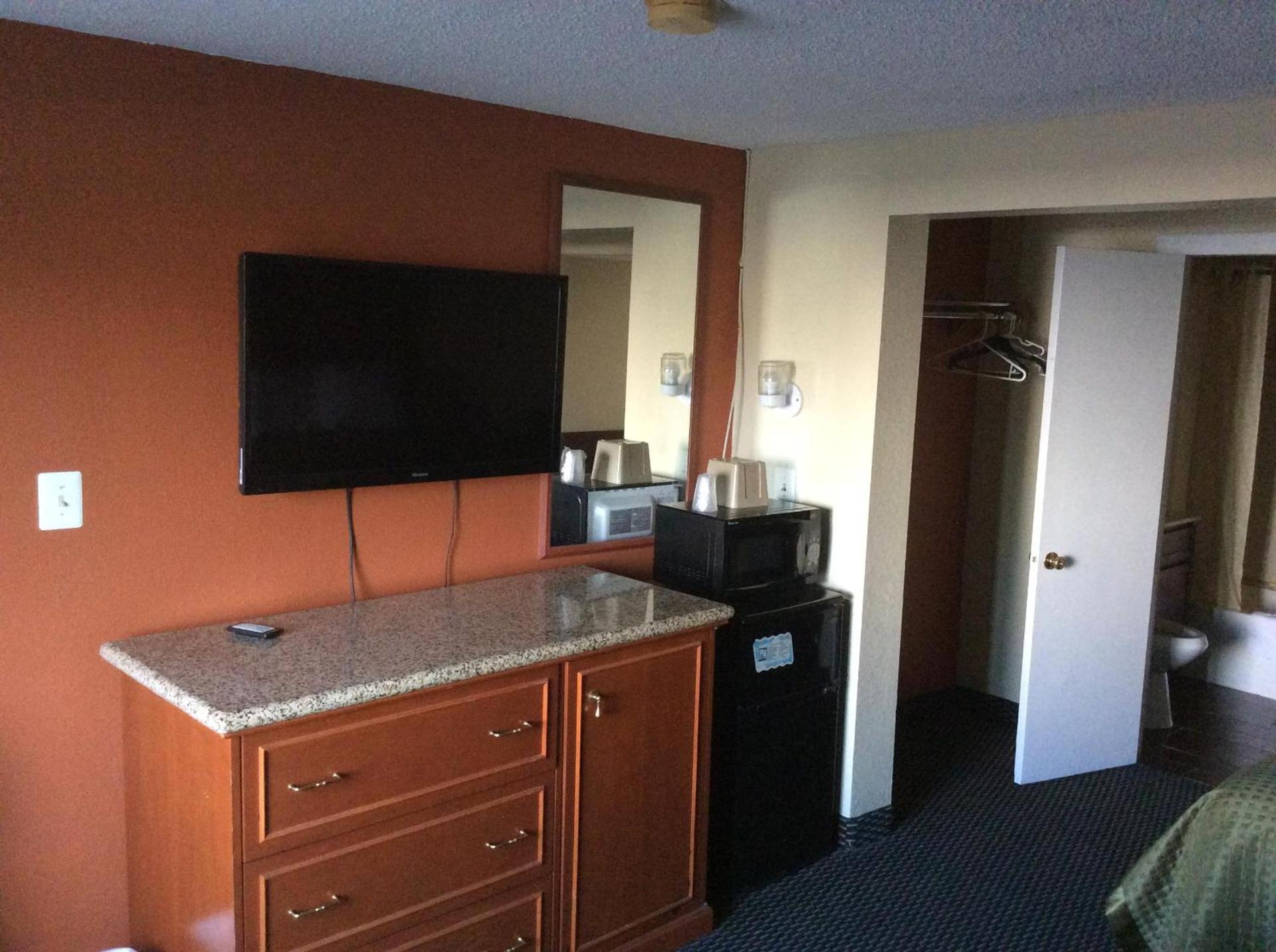 Royal Inn photo 21