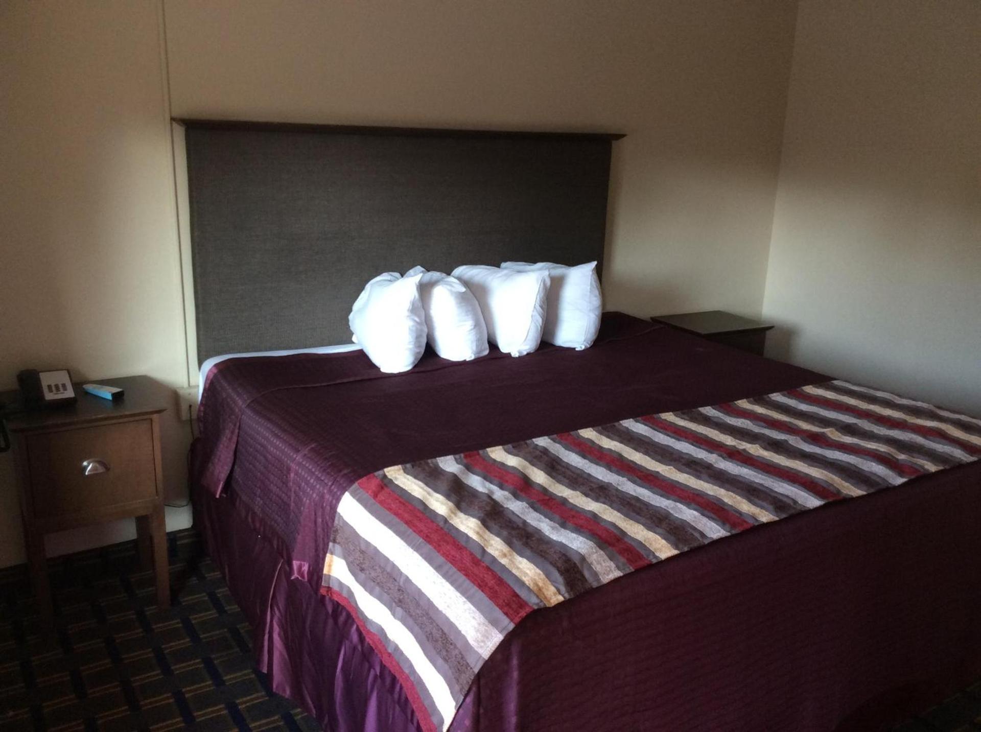 Royal Inn photo 26