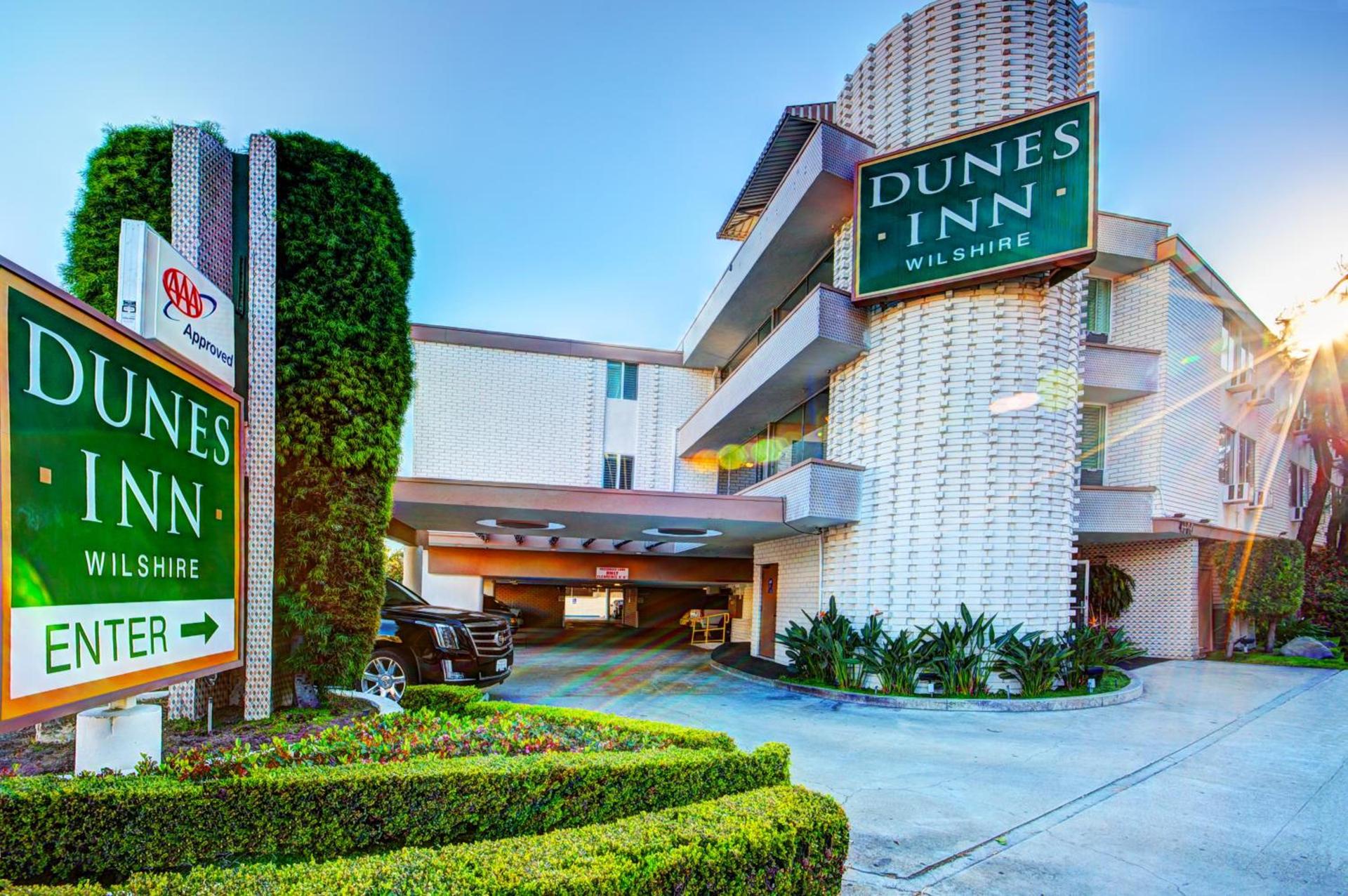 Dunes Inn - Wilshire photo 18