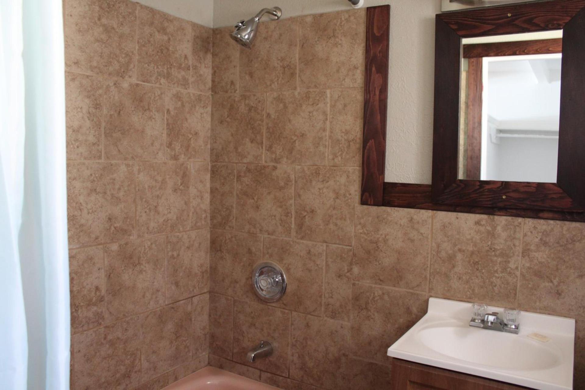 Motel 101 photo 19
