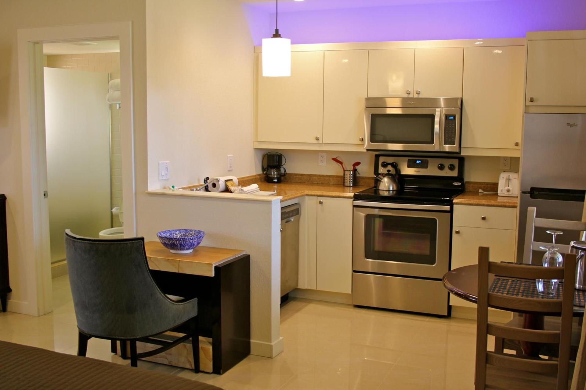Captiva Beach Resort (open private beach access) photo 39