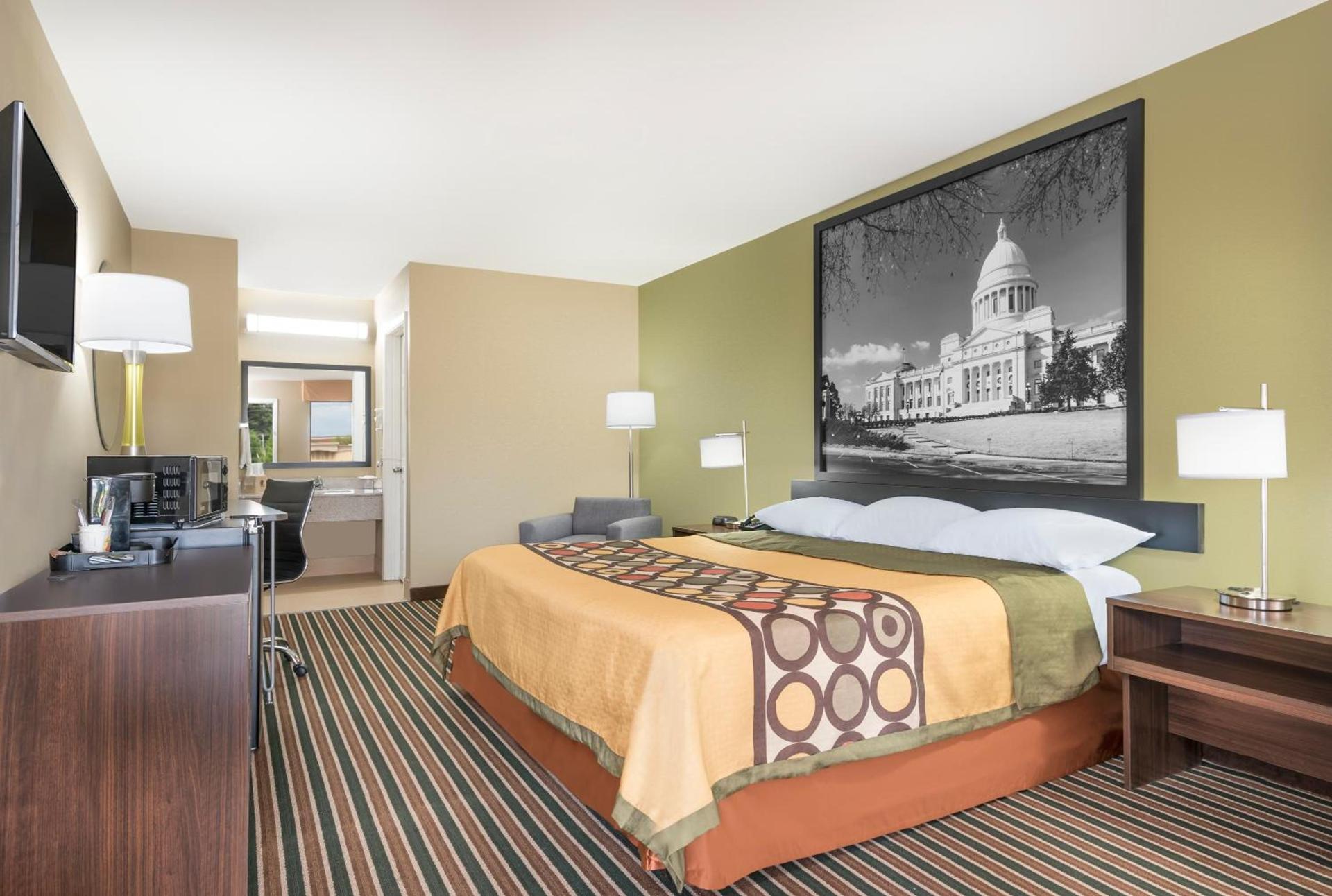 Super 8 by Wyndham Bryant Little Rock Area photo 16