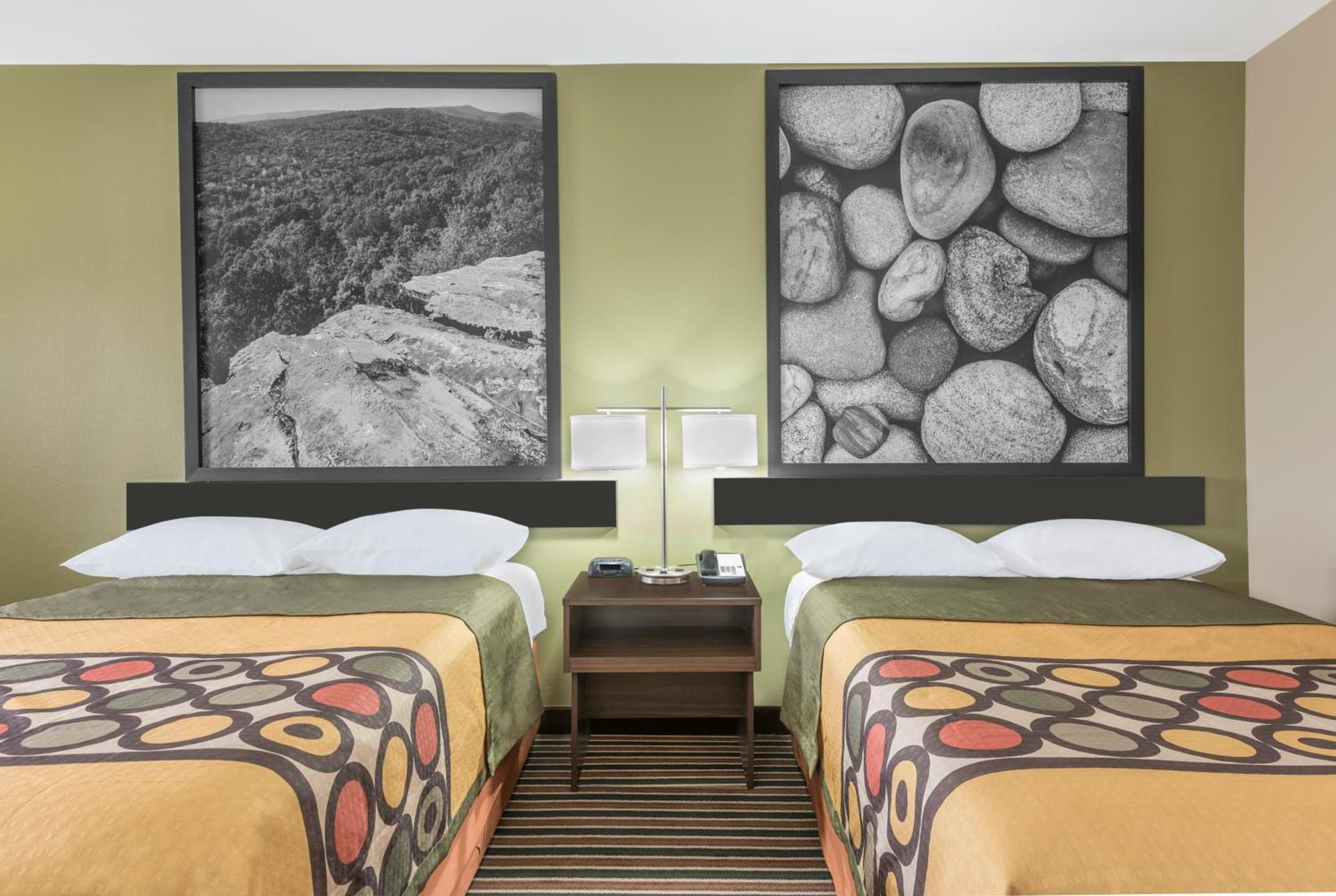 Super 8 by Wyndham Bryant Little Rock Area photo 17
