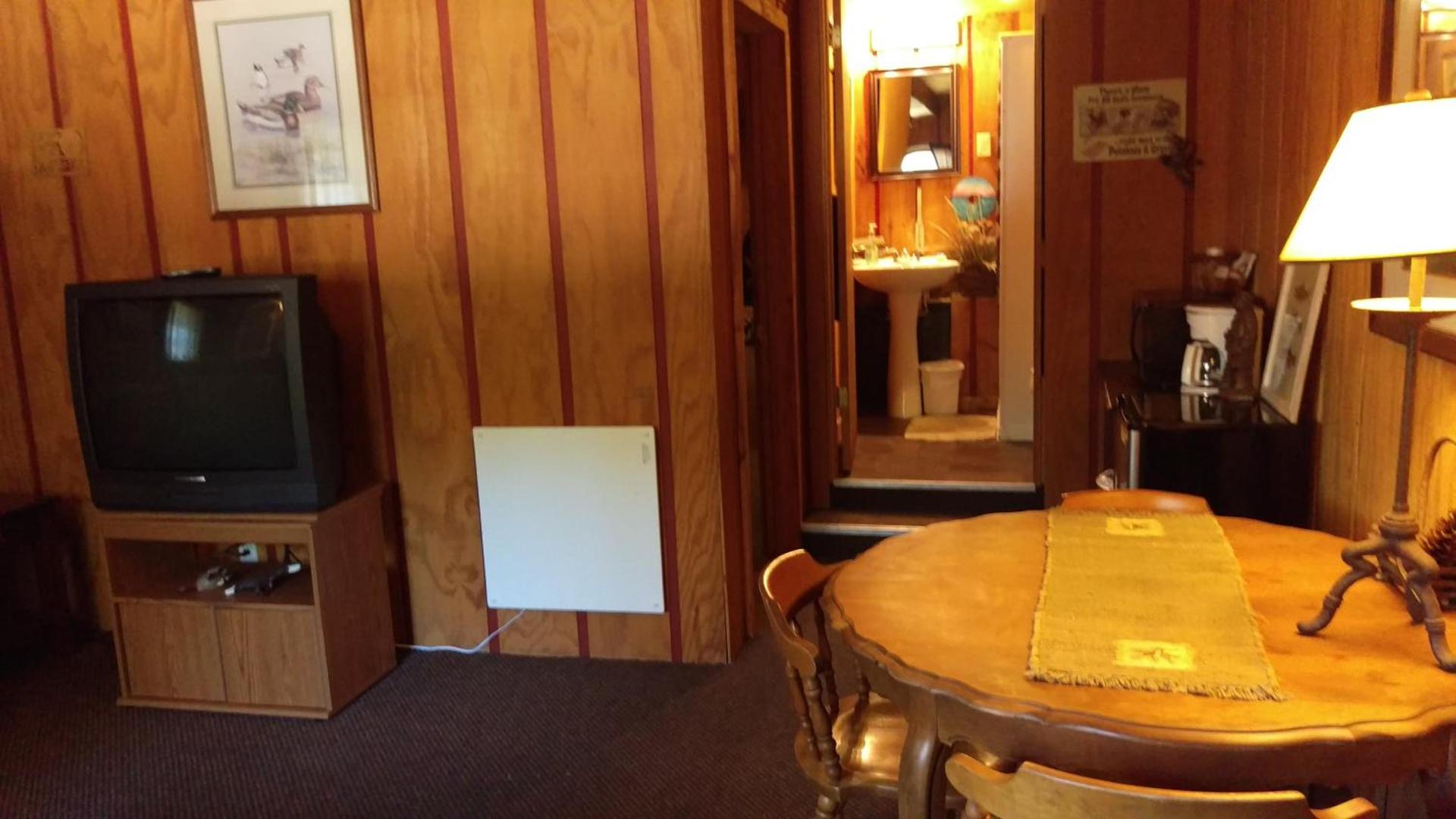 Alpine Motel photo 52