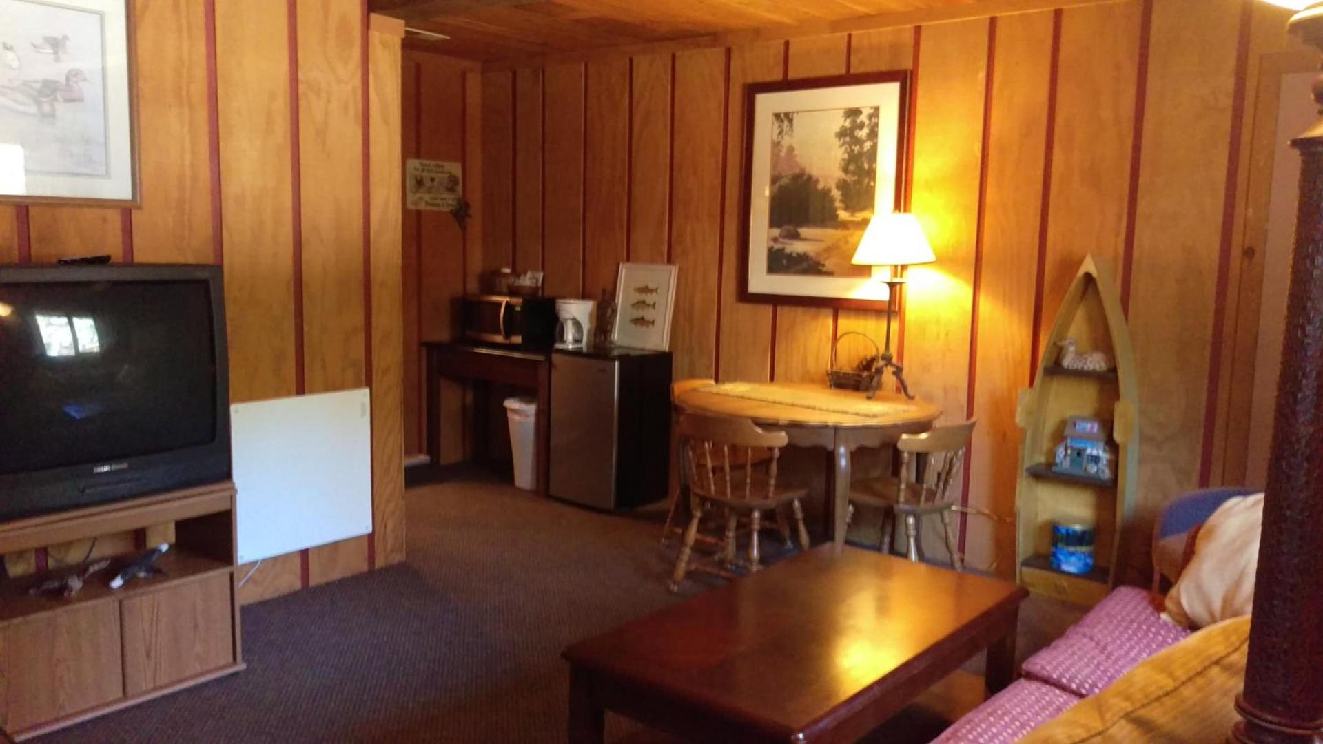 Alpine Motel photo 45