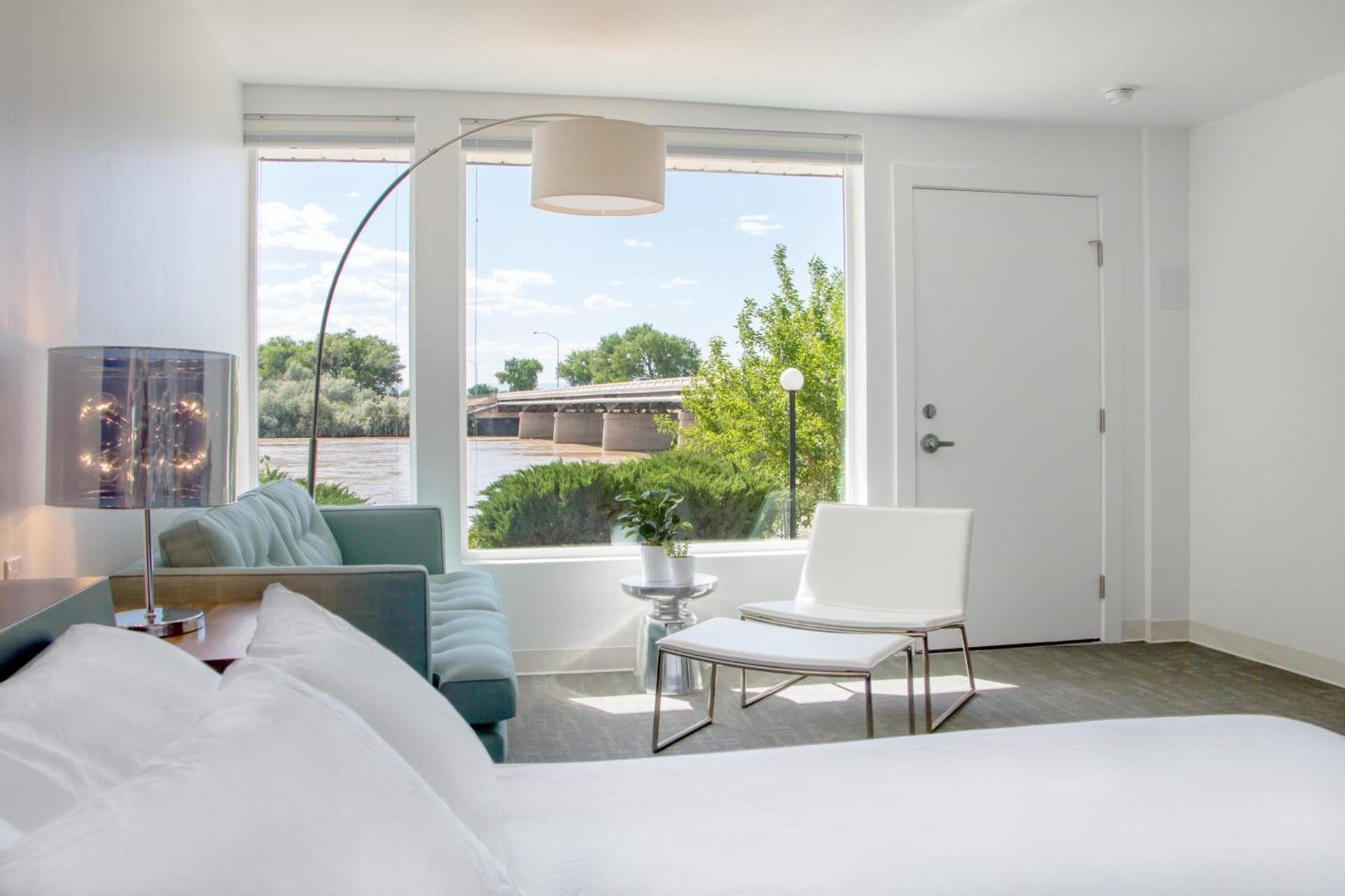 Skyfall Guestrooms photo 4