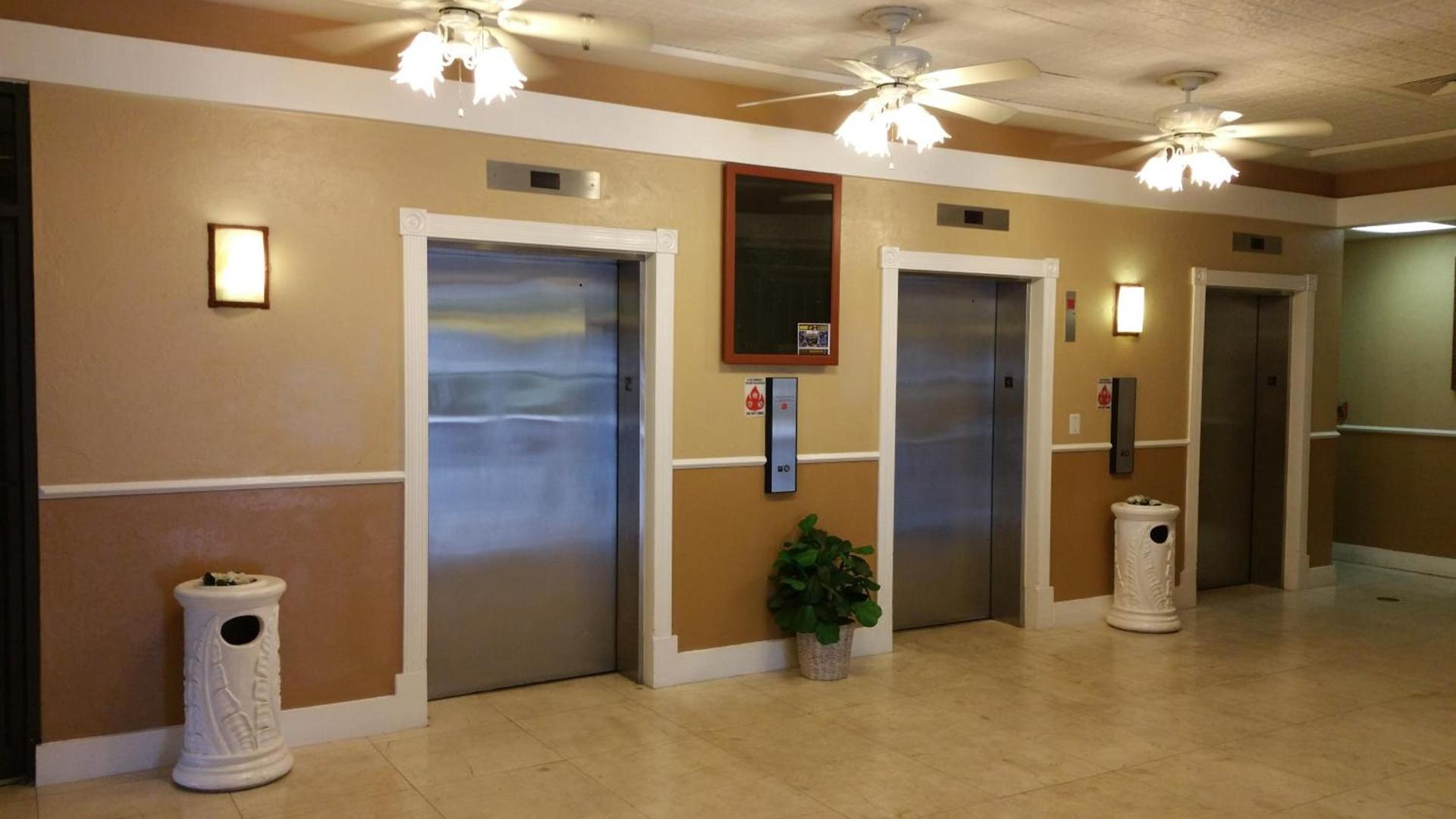 Imperial Swan Hotel and Suites Lakeland photo 20