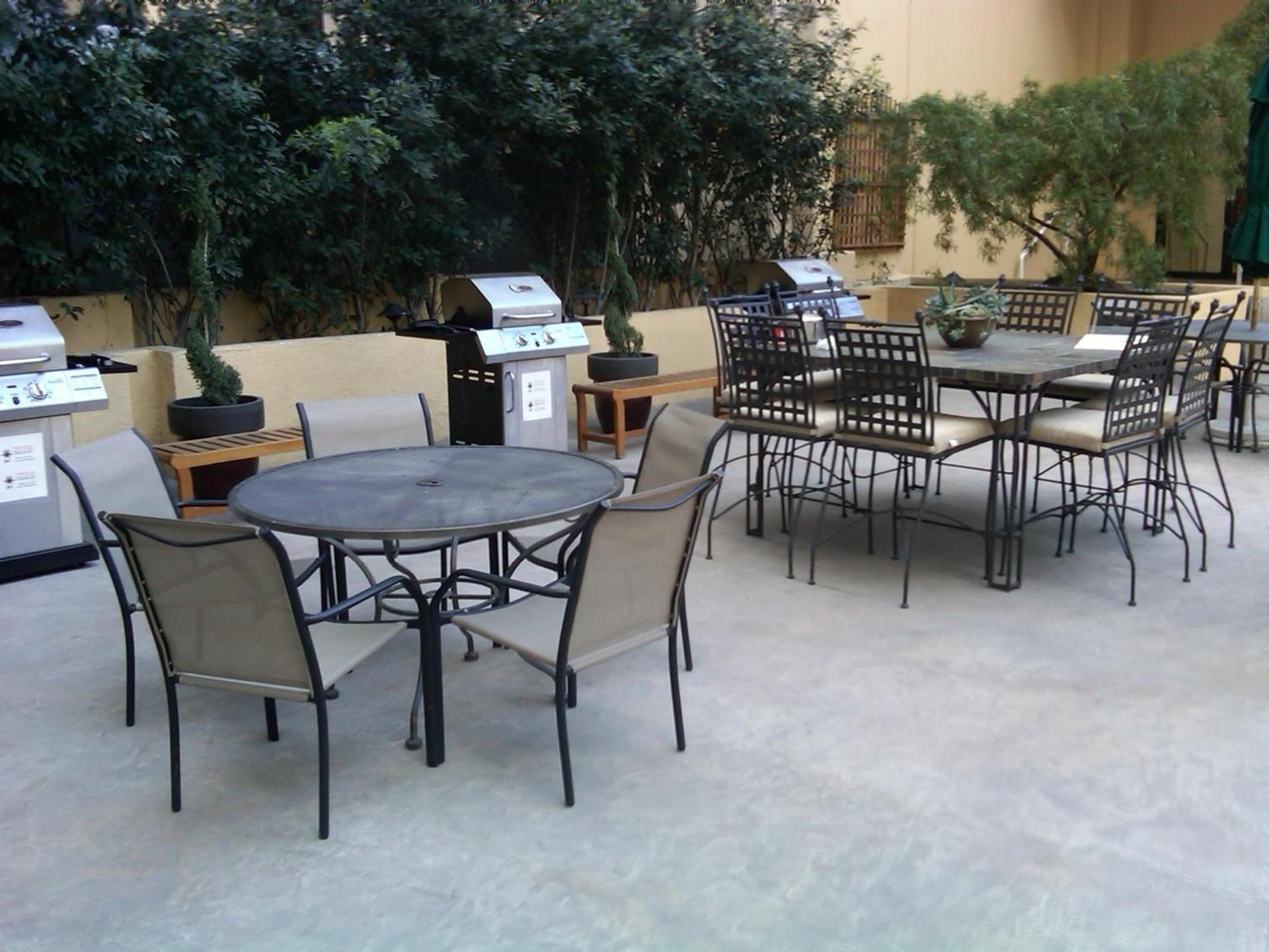 Jockey Resort Suites Center Strip photo 25