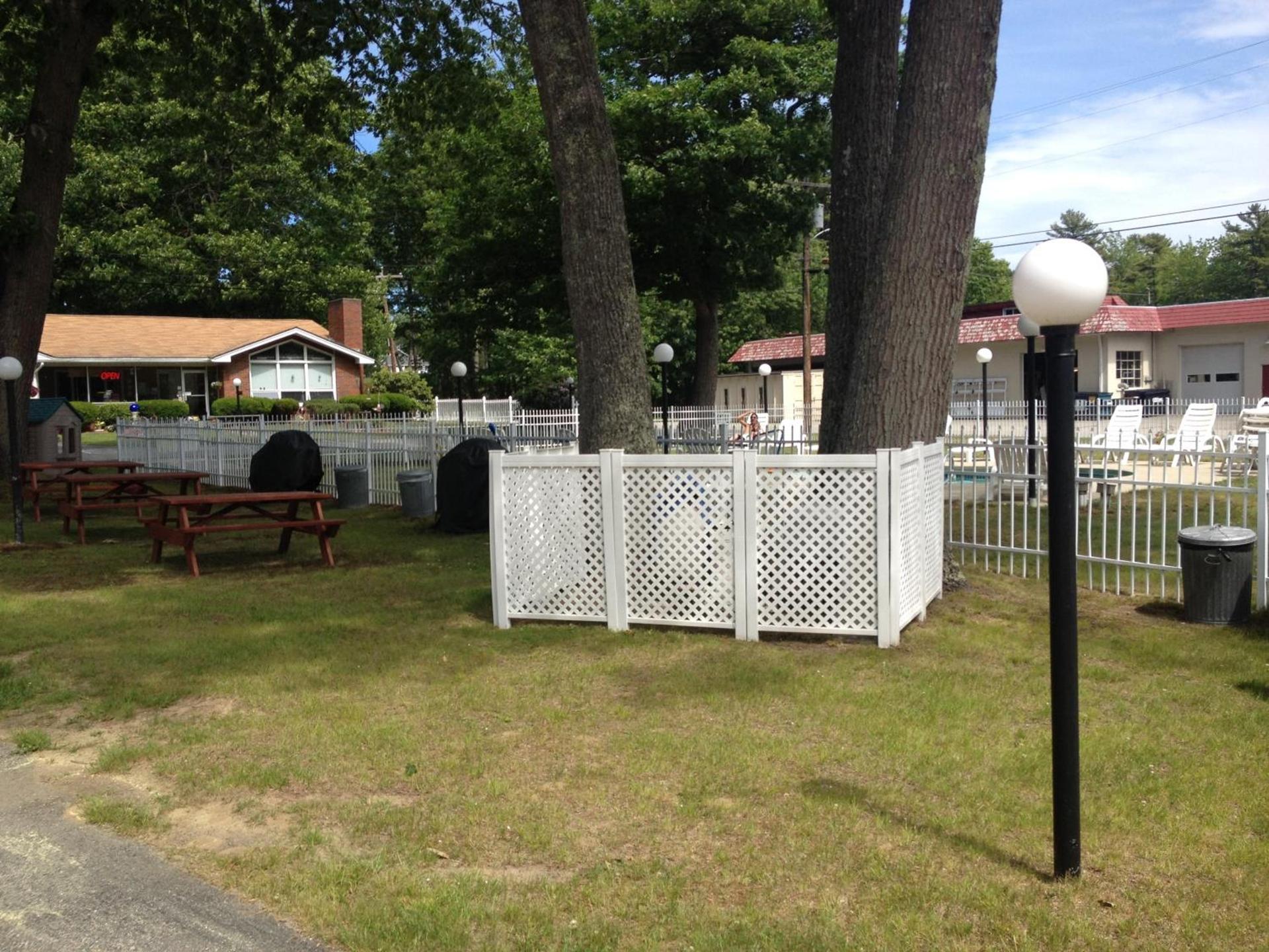 Marcotte Motor Court photo 86