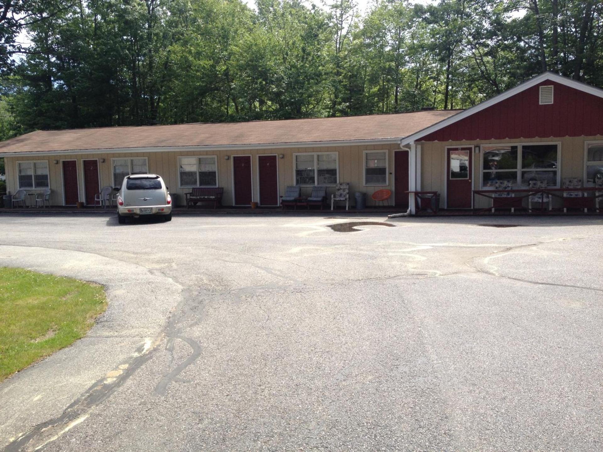 Marcotte Motor Court photo 84