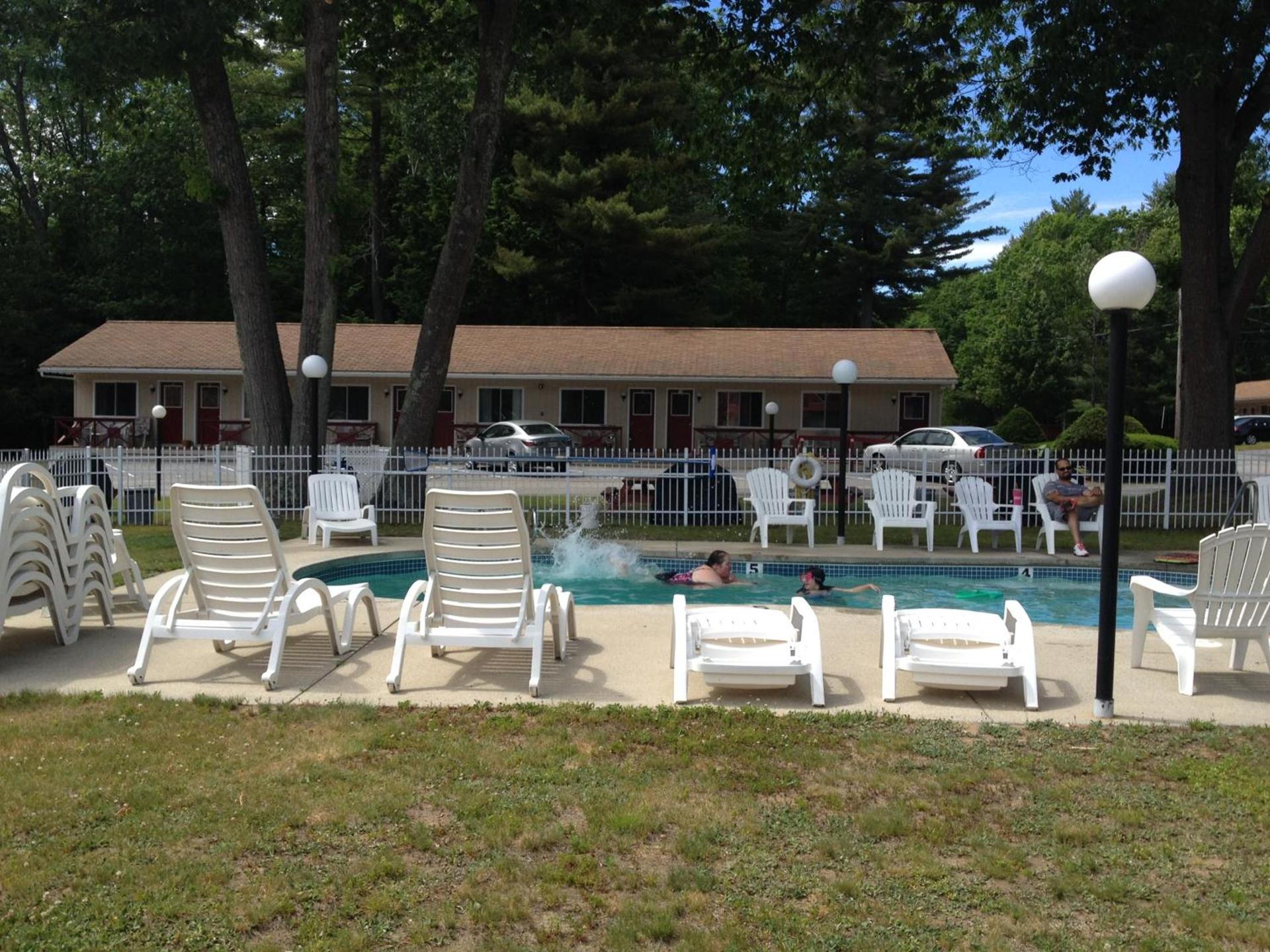 Marcotte Motor Court photo 76