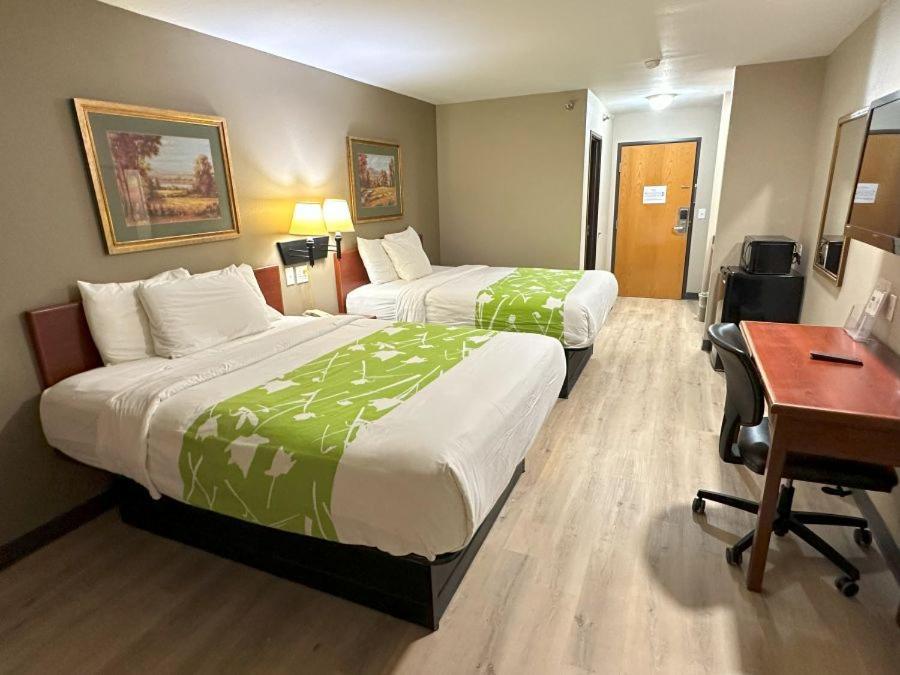 Larned Inn & Suites photo 6