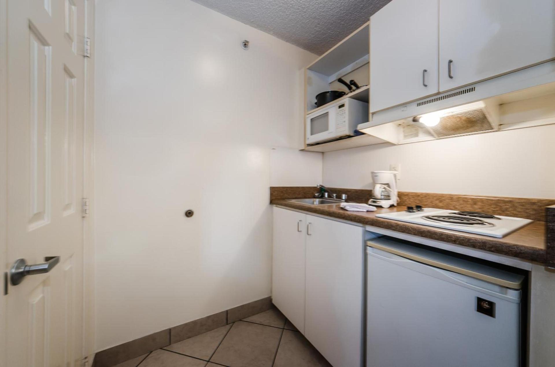 Tampa Bay Extended Stay Hotel photo 40