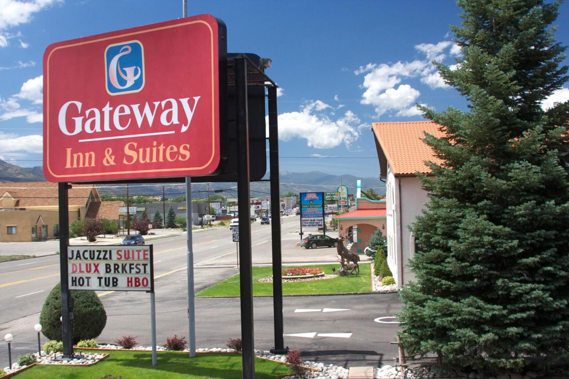 Gateway Inn and Suites photo 50