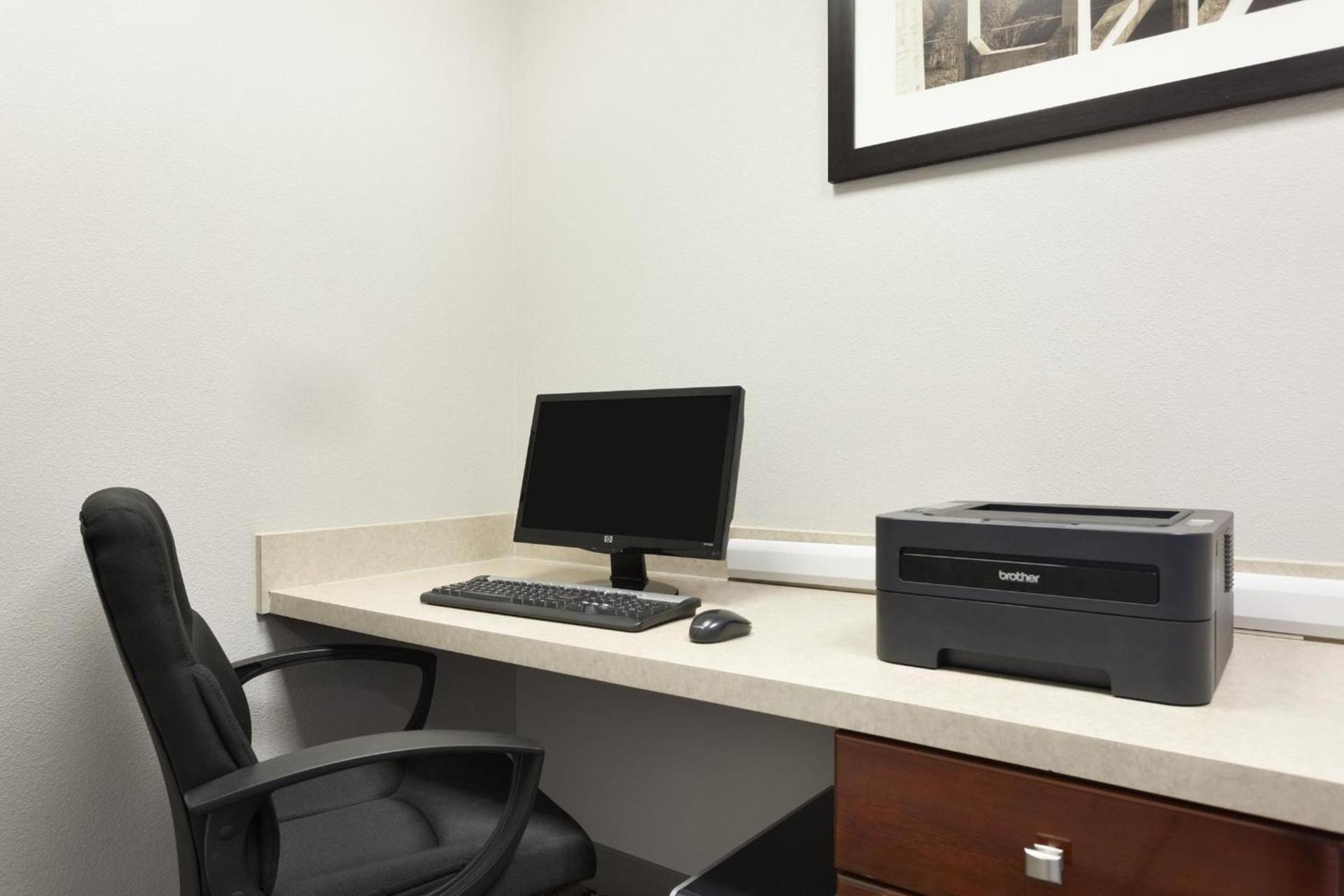 Country Inn & Suites by Radisson, Harrisonburg, VA photo 27
