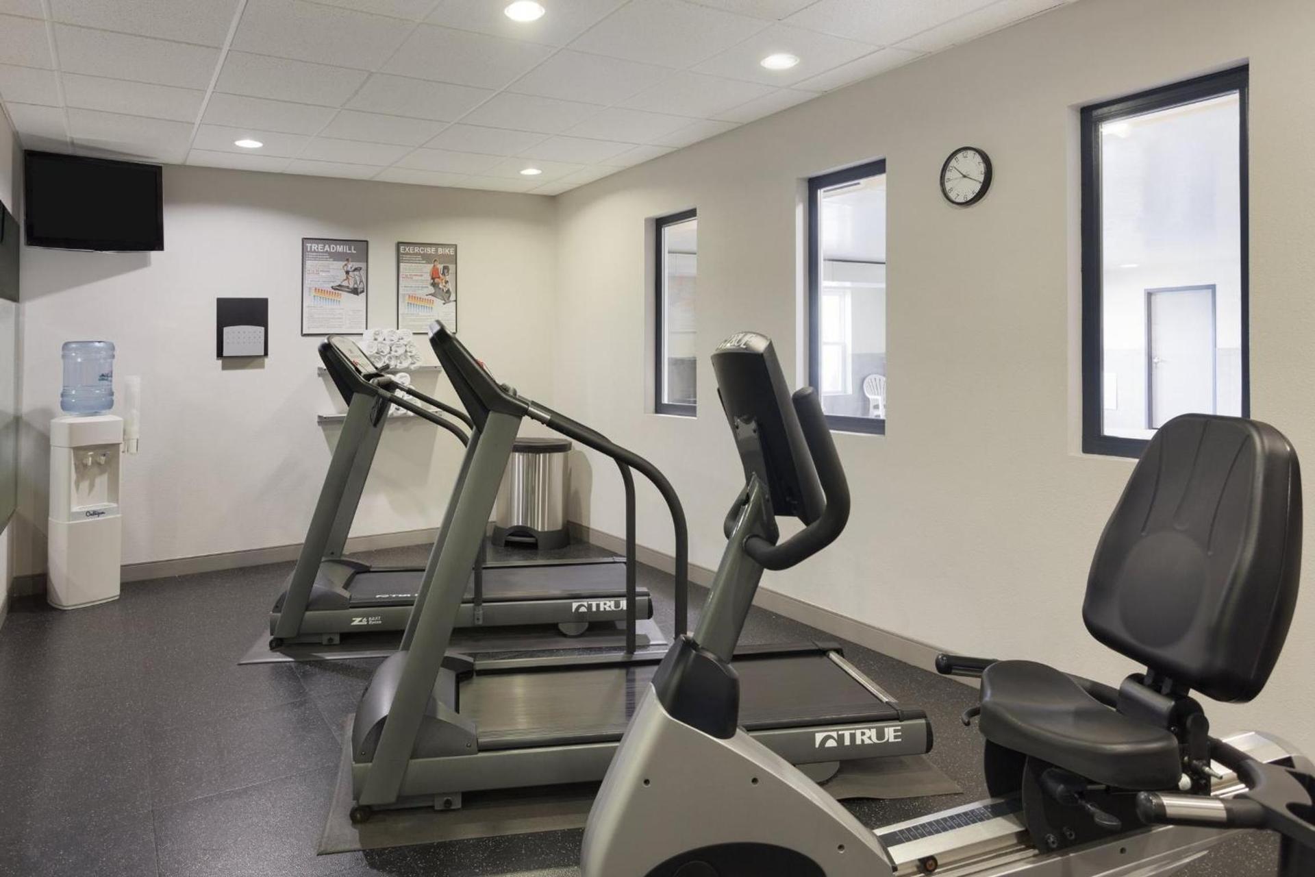 Country Inn & Suites by Radisson, Harrisonburg, VA photo 26