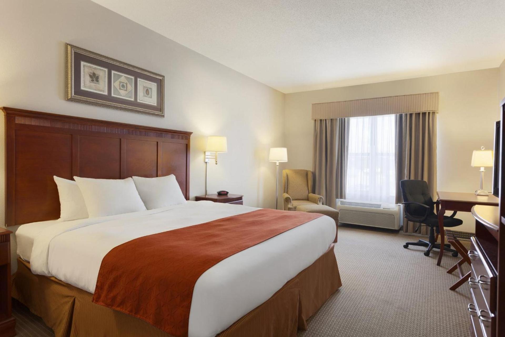 Country Inn & Suites by Radisson, Harrisonburg, VA photo 25