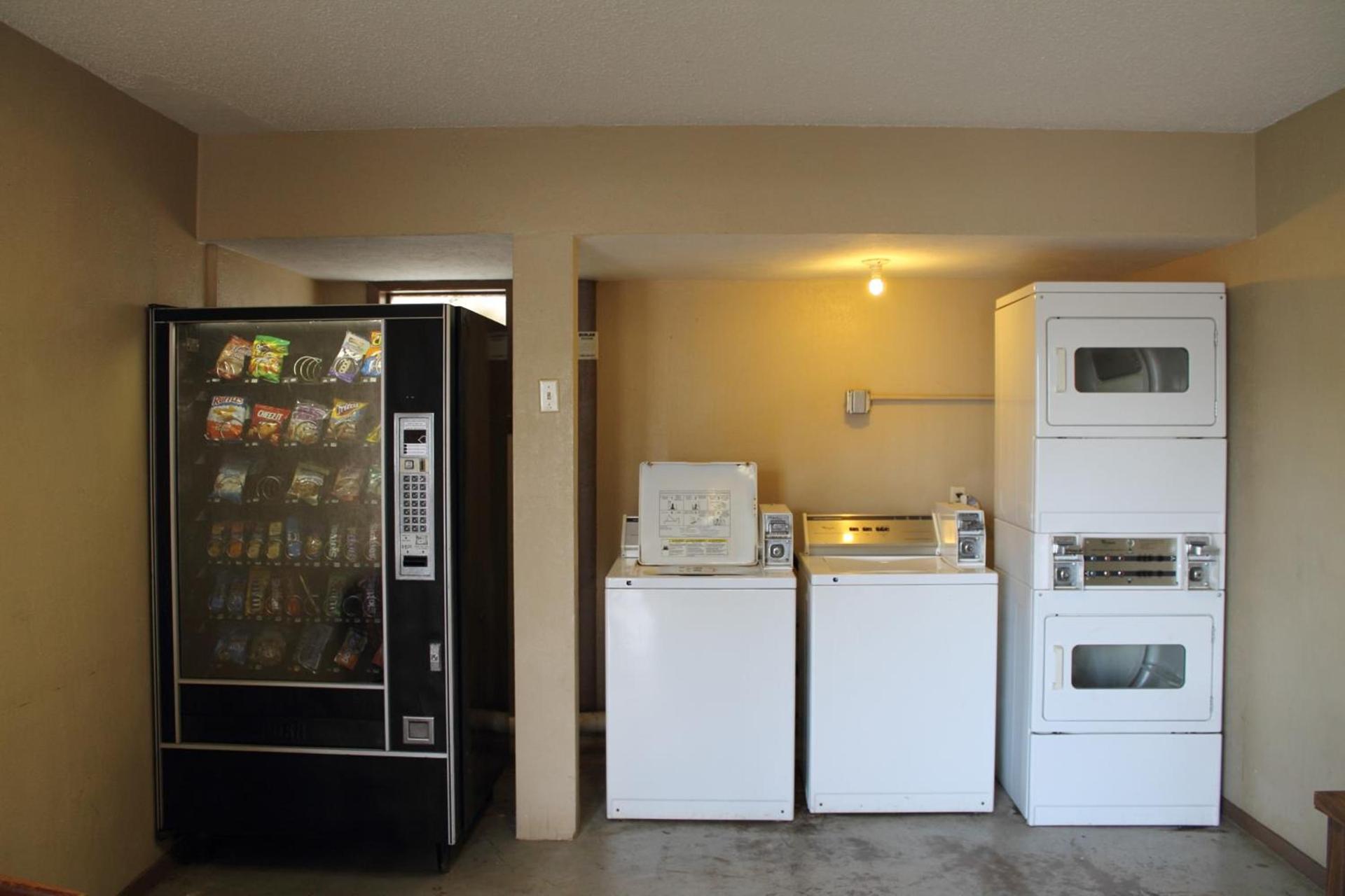 Continental Inn and Suites Nacogdoches TX SFA University Downtown photo 66