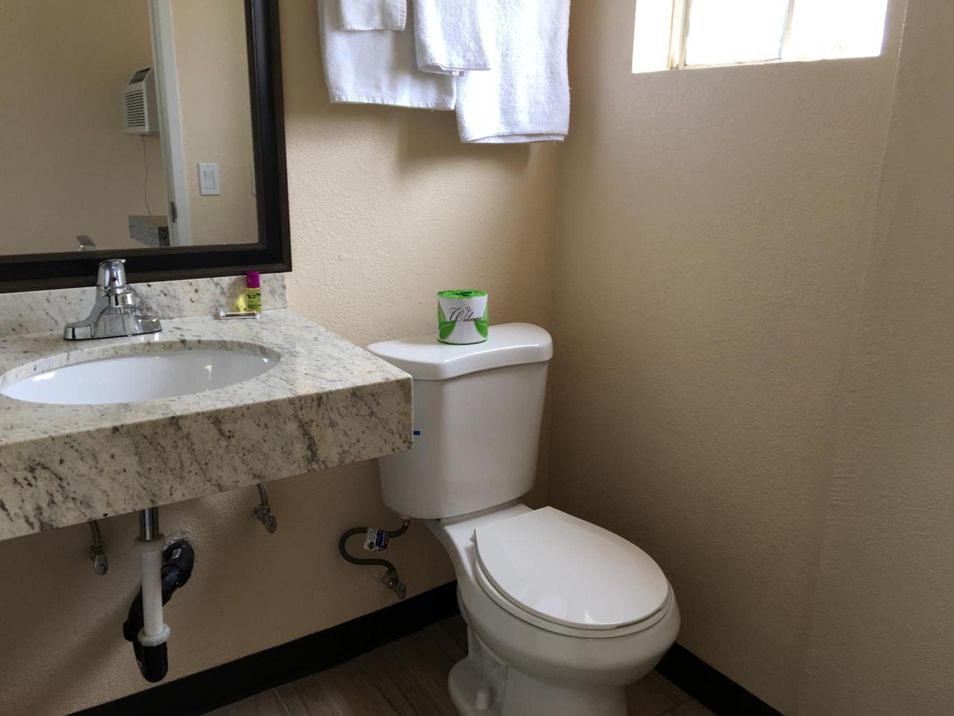 Ace Budget Motel photo 9