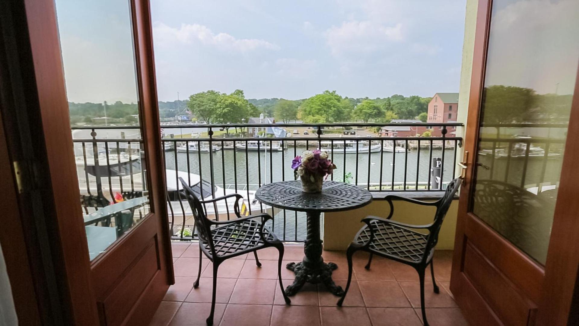 Delamar Greenwich Harbor photo 28