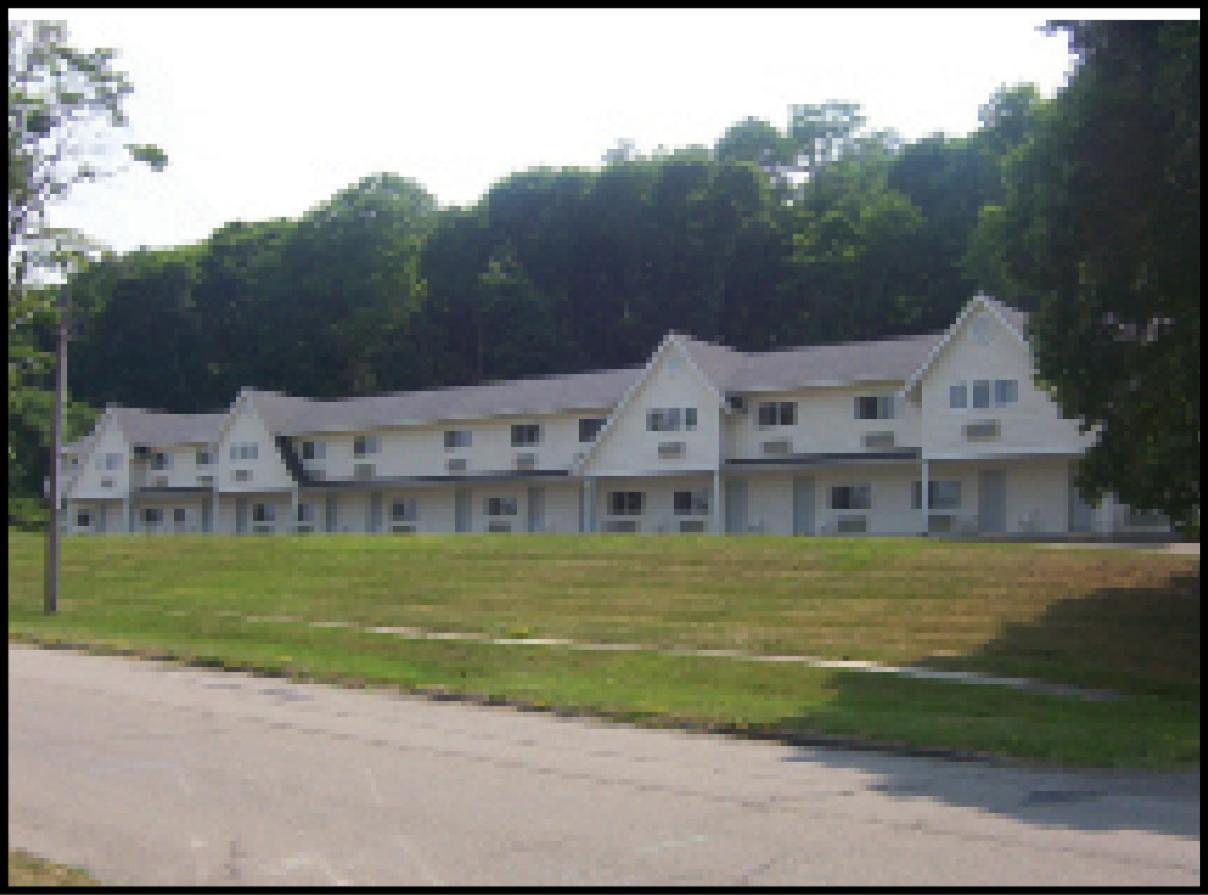 The Falls Motel - 2 Mi to " Watkins Glen State Park, Wineries " and 4 Mi to Watkins Glen International Track " The Glen " — hotel in Watkins Glen