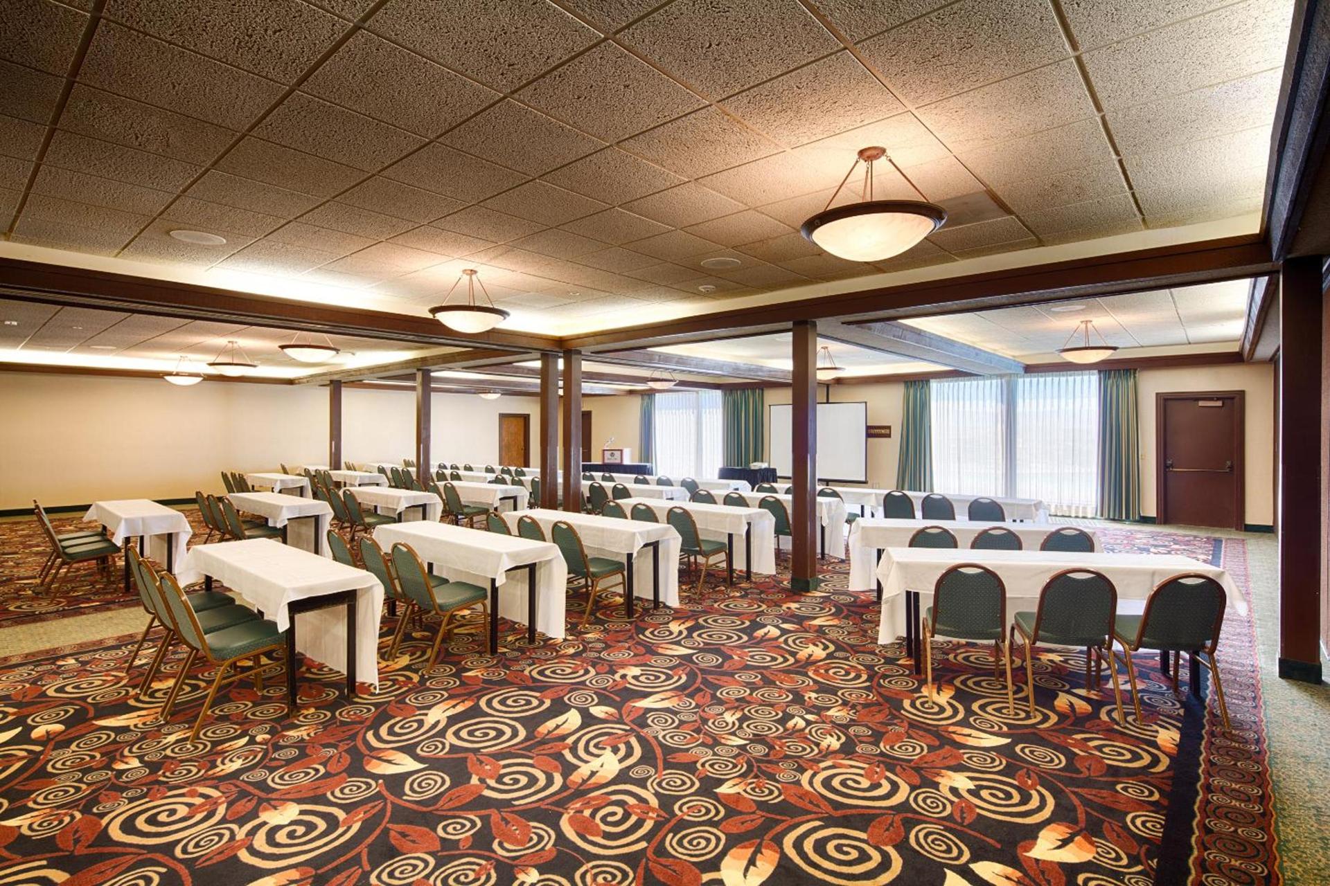 Red Lion Hotel Pendleton photo 36