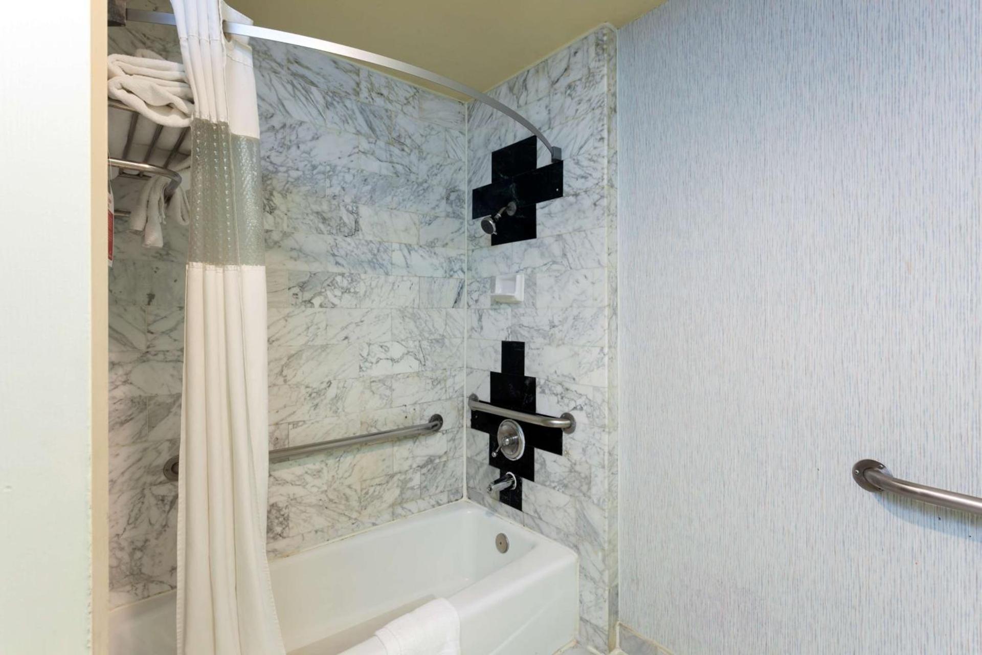 Park Suites Hotel photo 12