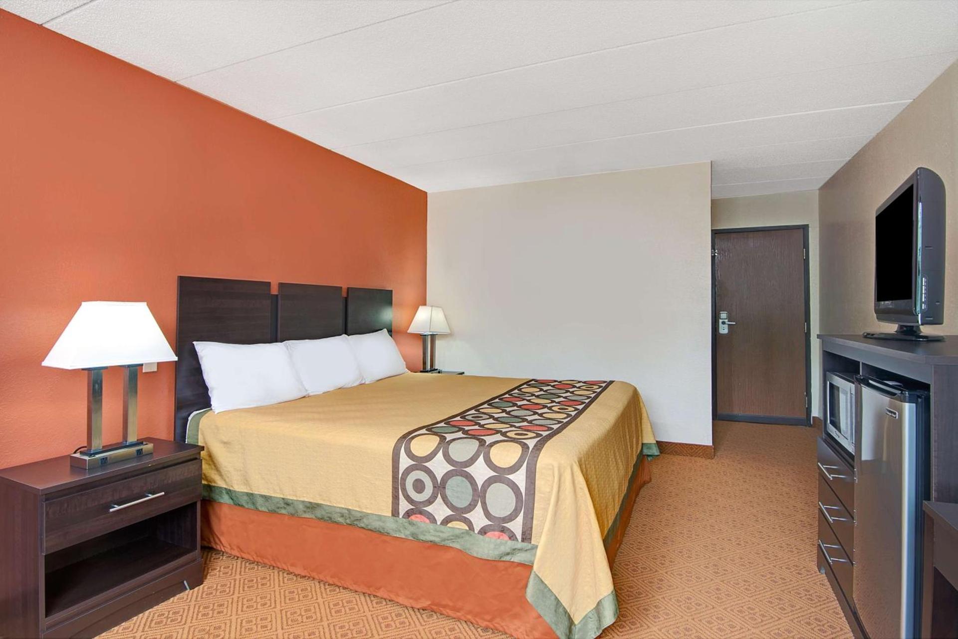 Super 8 by Wyndham Stamford/New York City Area photo 19