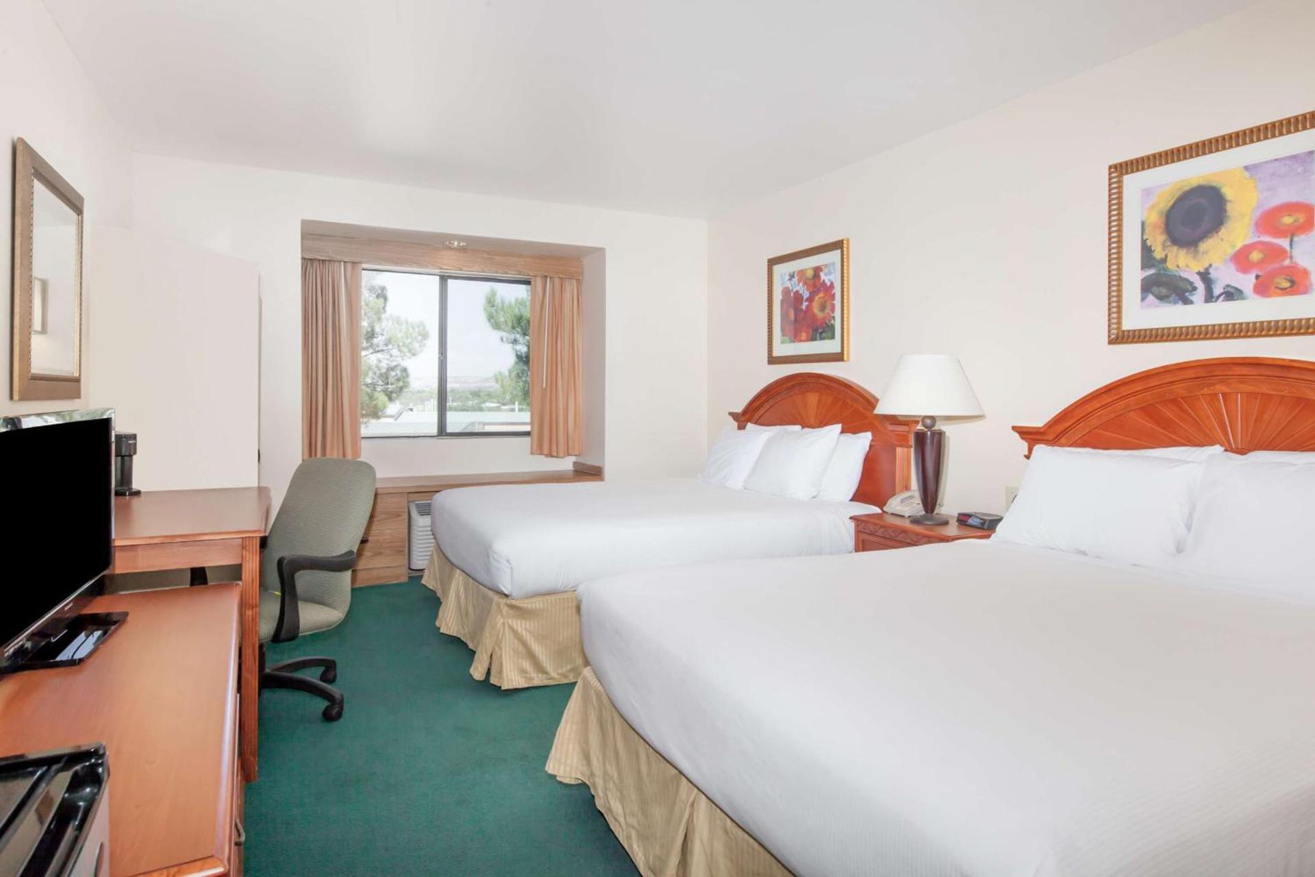 Days Inn by Wyndham Camp Verde Arizona photo 24