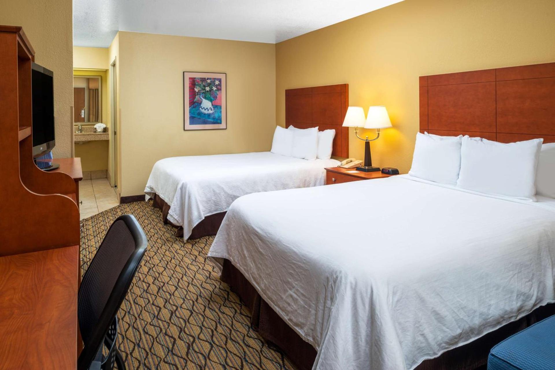 Independence 47 Hotel photo 9