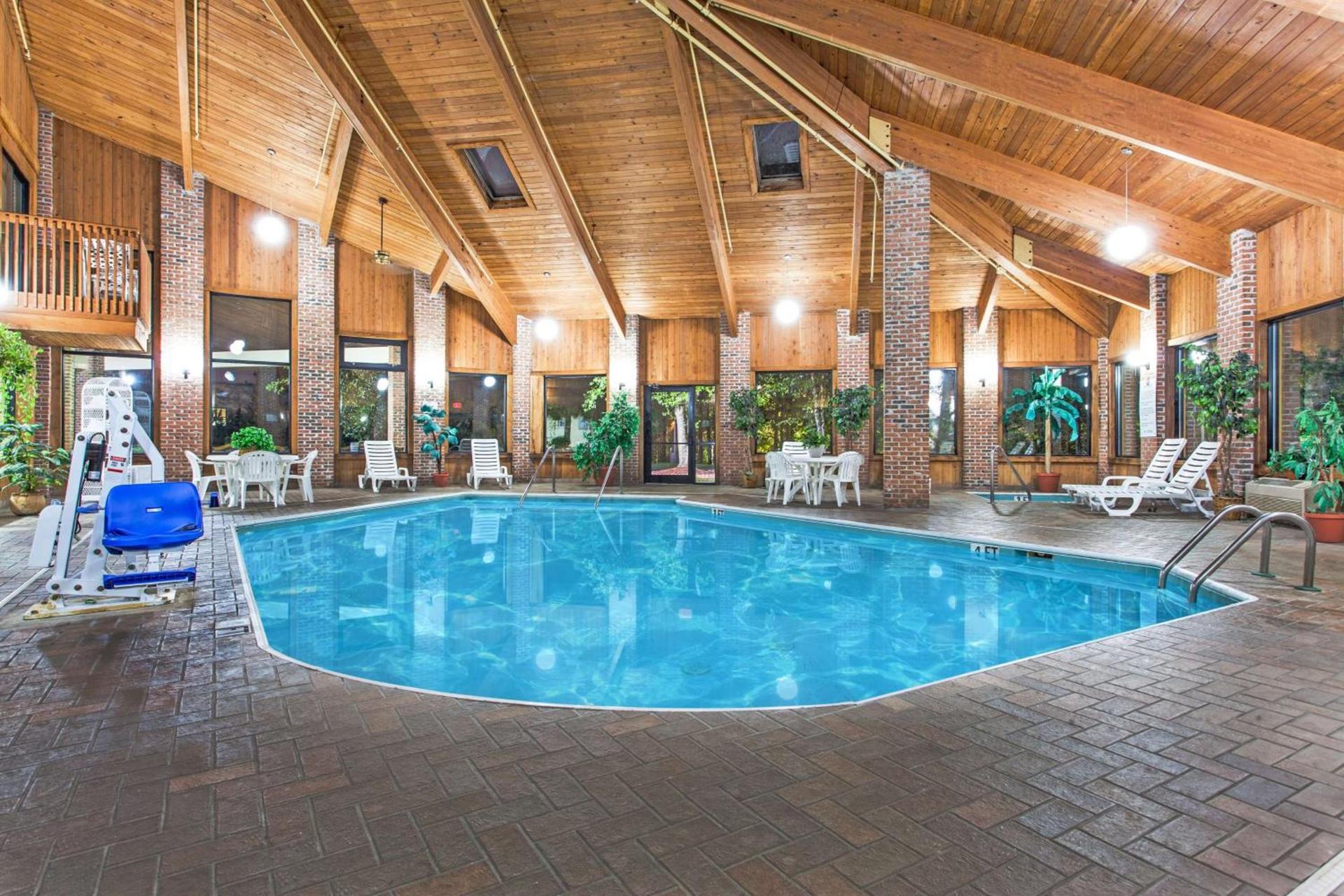 Baymont by Wyndham Smyrna photo 25