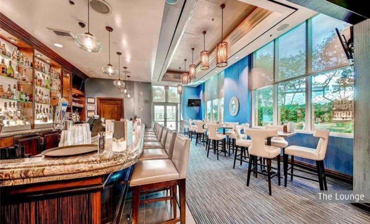 Suite Hub LV HIGH floor Sphere view MGM Signature photo 94