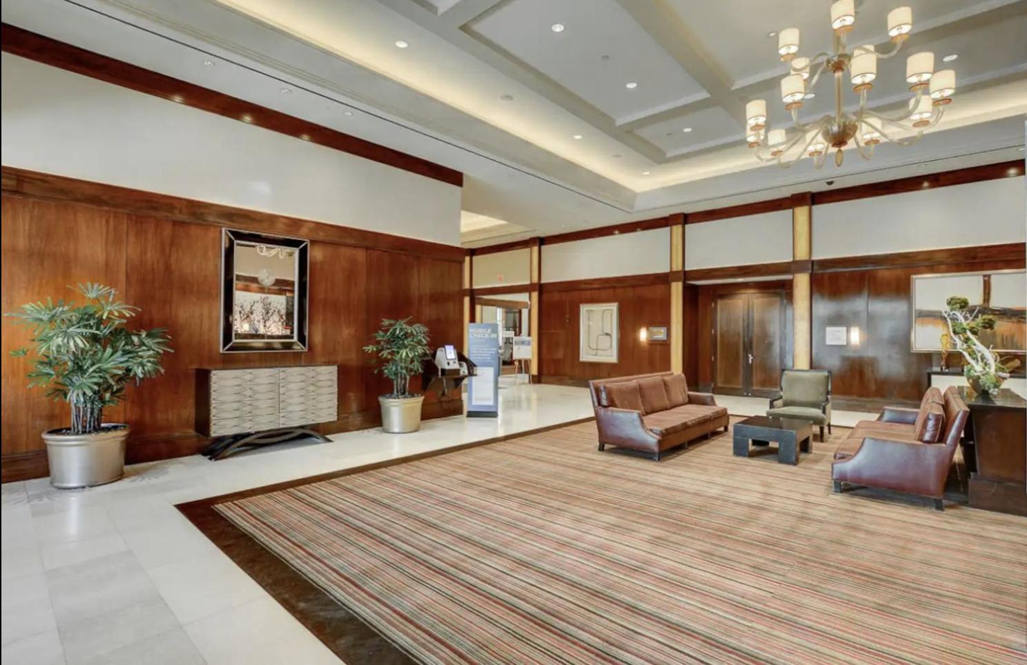 Suite Hub LV HIGH floor Sphere view MGM Signature photo 83