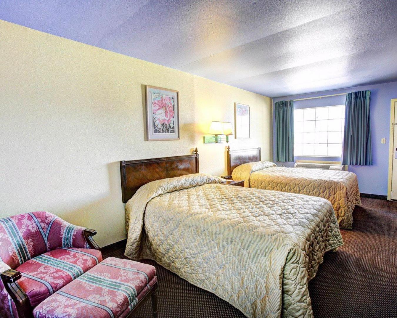 Nites Inn photo 5