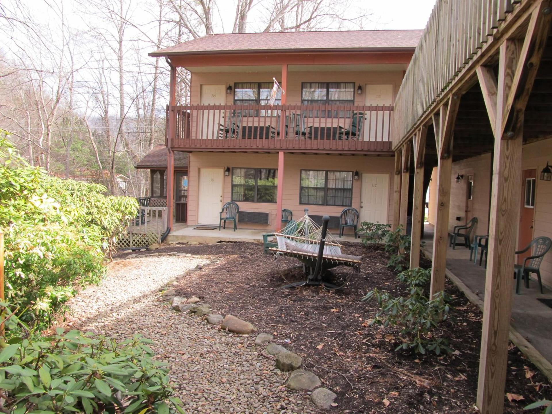 Jonathan Creek Inn and Villas photo 5