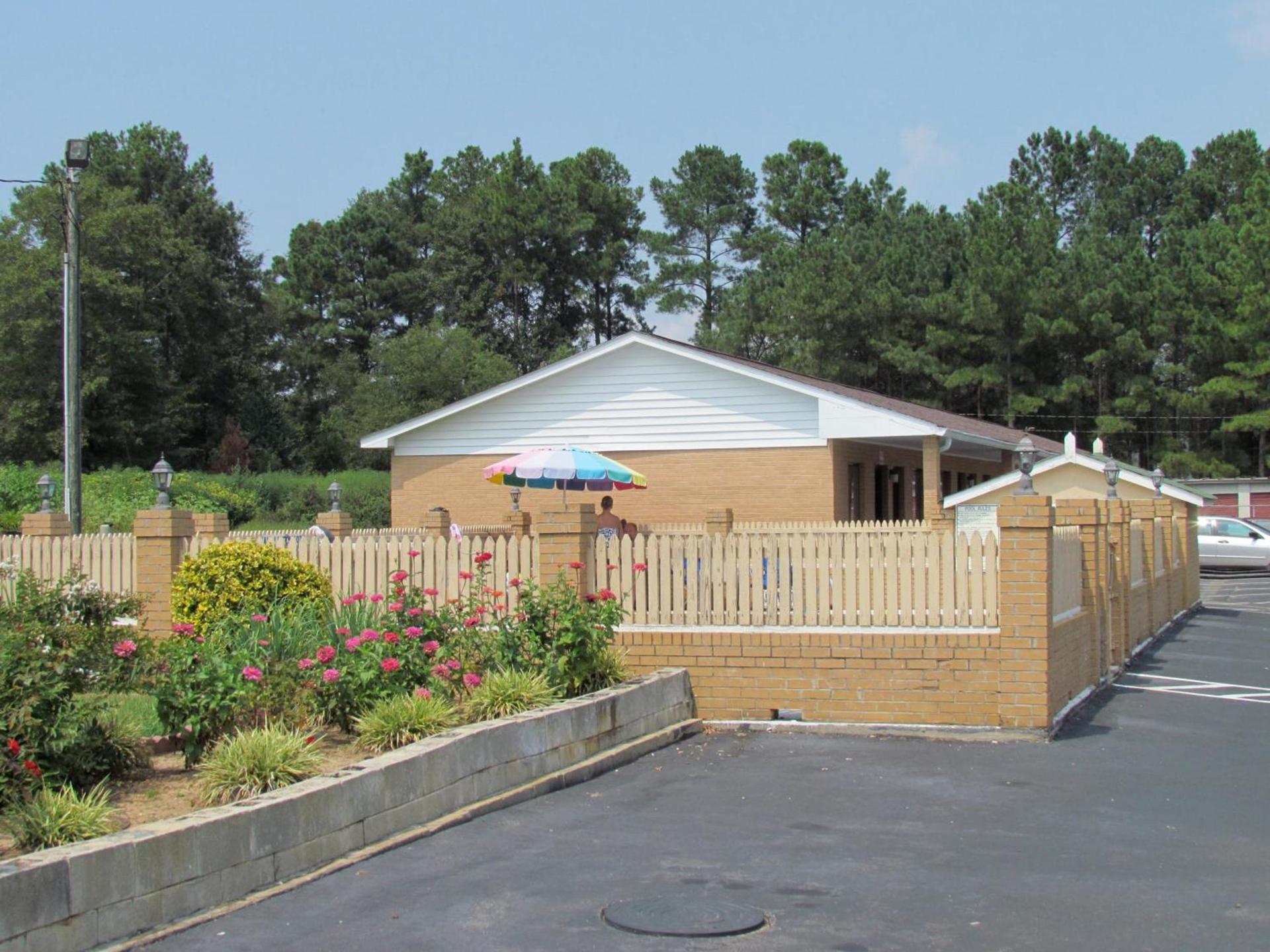 Eagle Inn Sumter photo 8