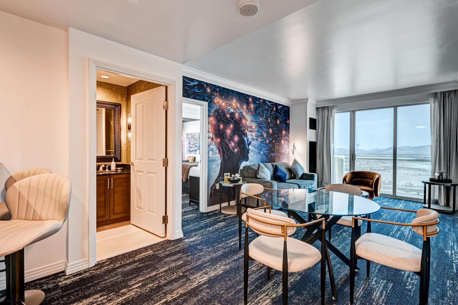 Suite Hub LV HIGH floor Sphere view MGM Signature photo 35