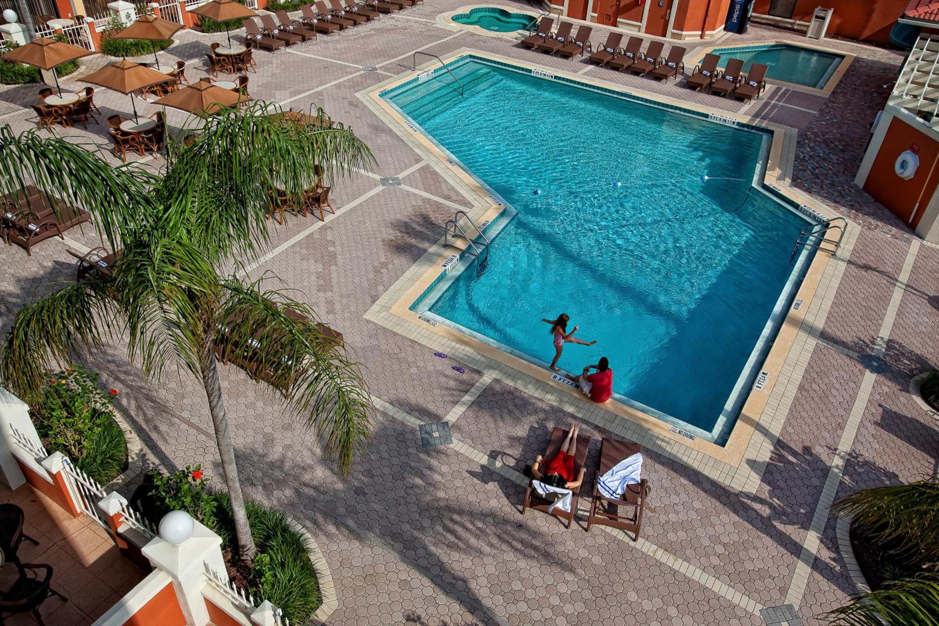 Westgate Towers Resort photo 5
