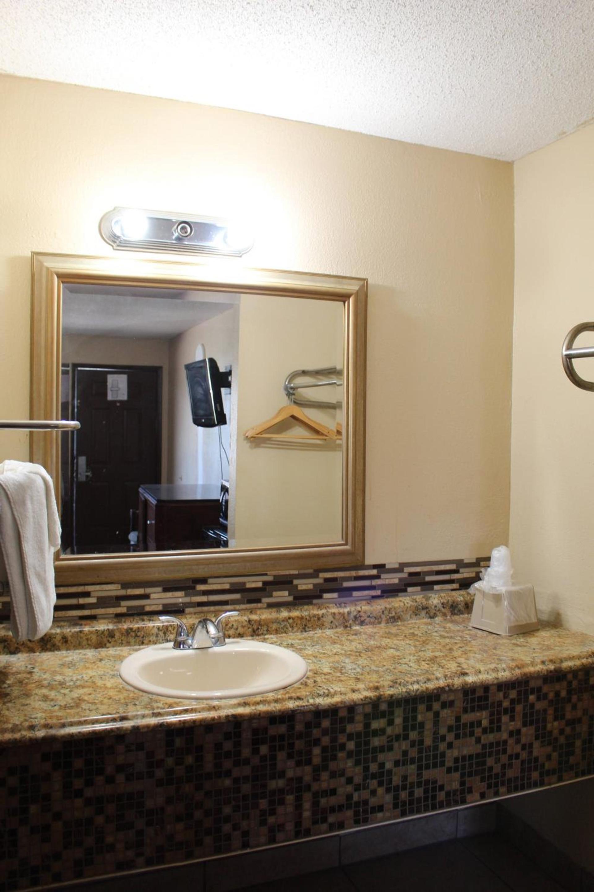 Oak Ridge Inn photo 2
