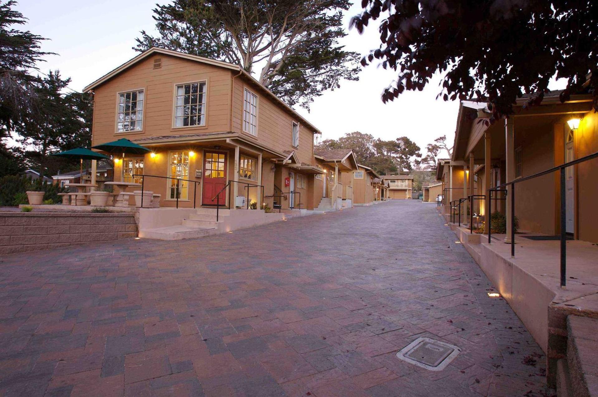Sunset Inn Pacific Grove photo 21