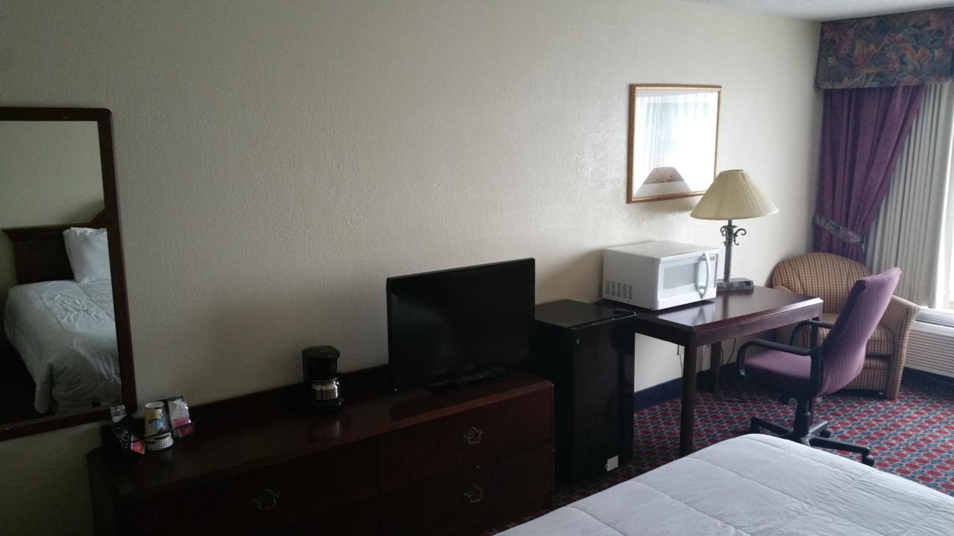 Imperial Swan Hotel and Suites Lakeland photo 27