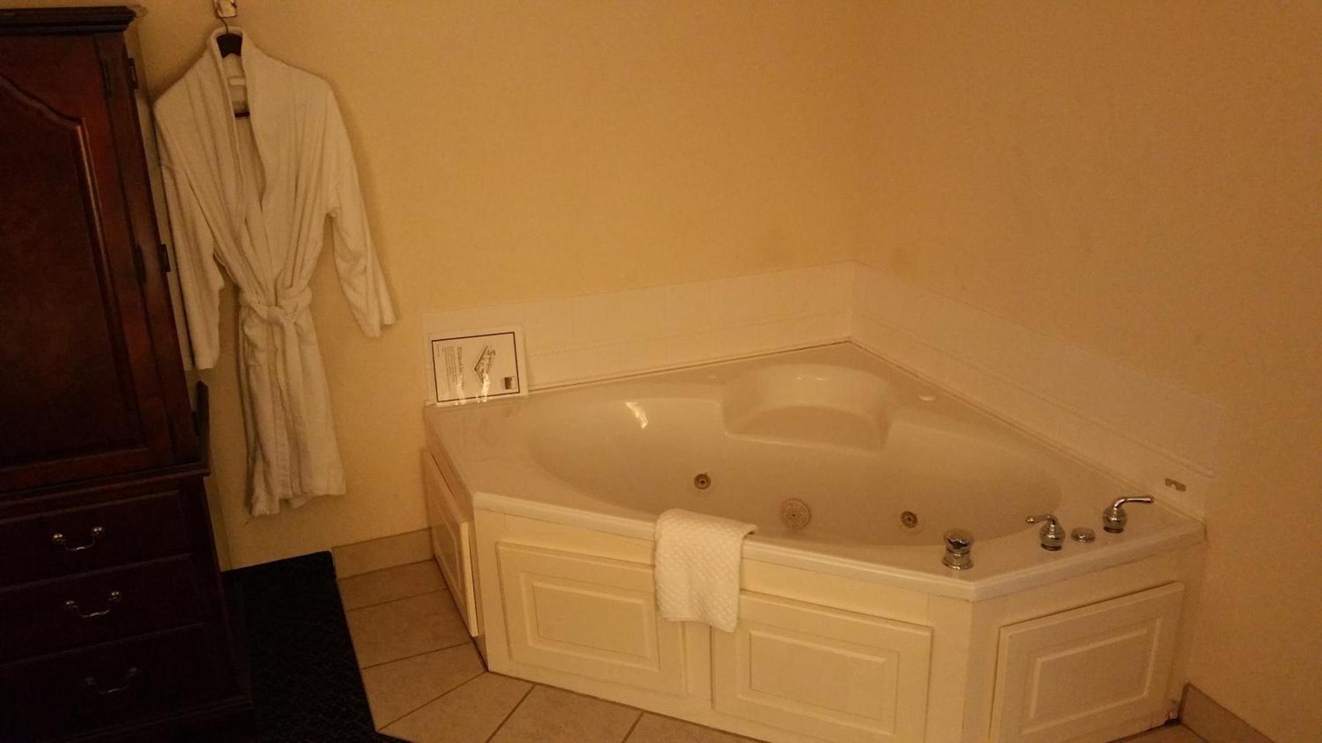 Imperial Swan Hotel and Suites Lakeland photo 10