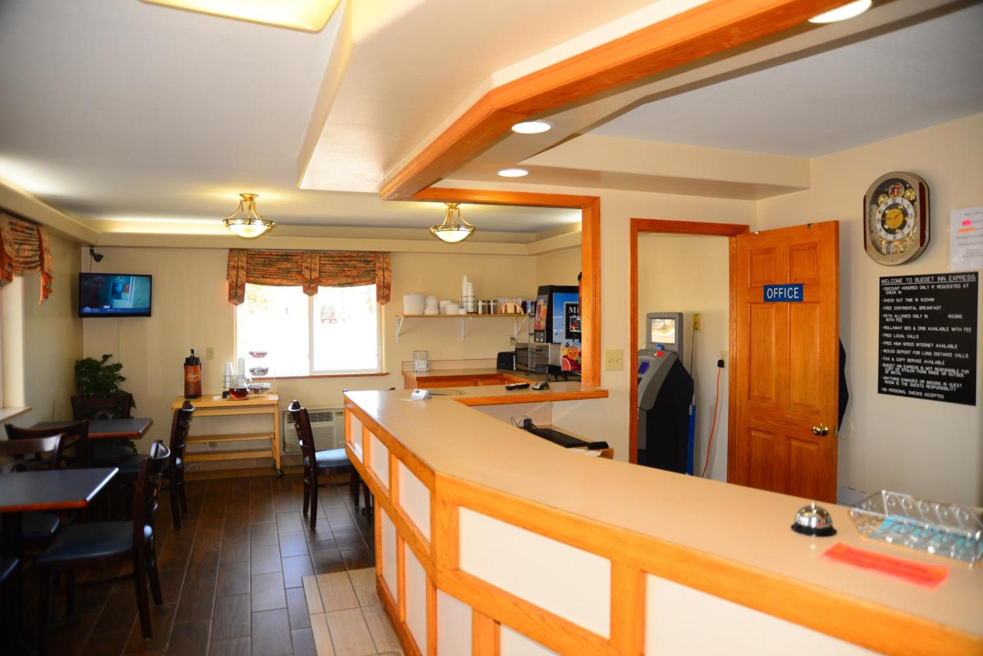 Budget Inn Express photo 3