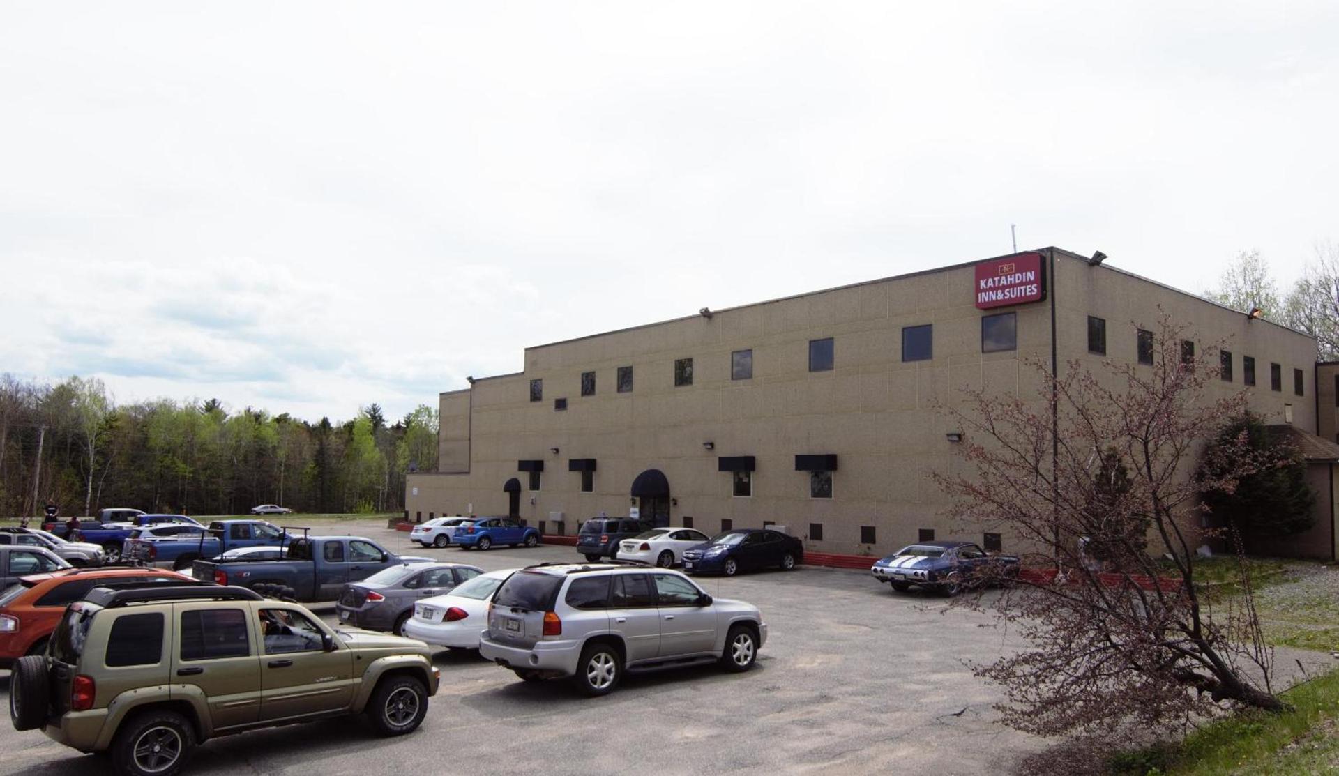 Katahdin Inn & Suites photo 23