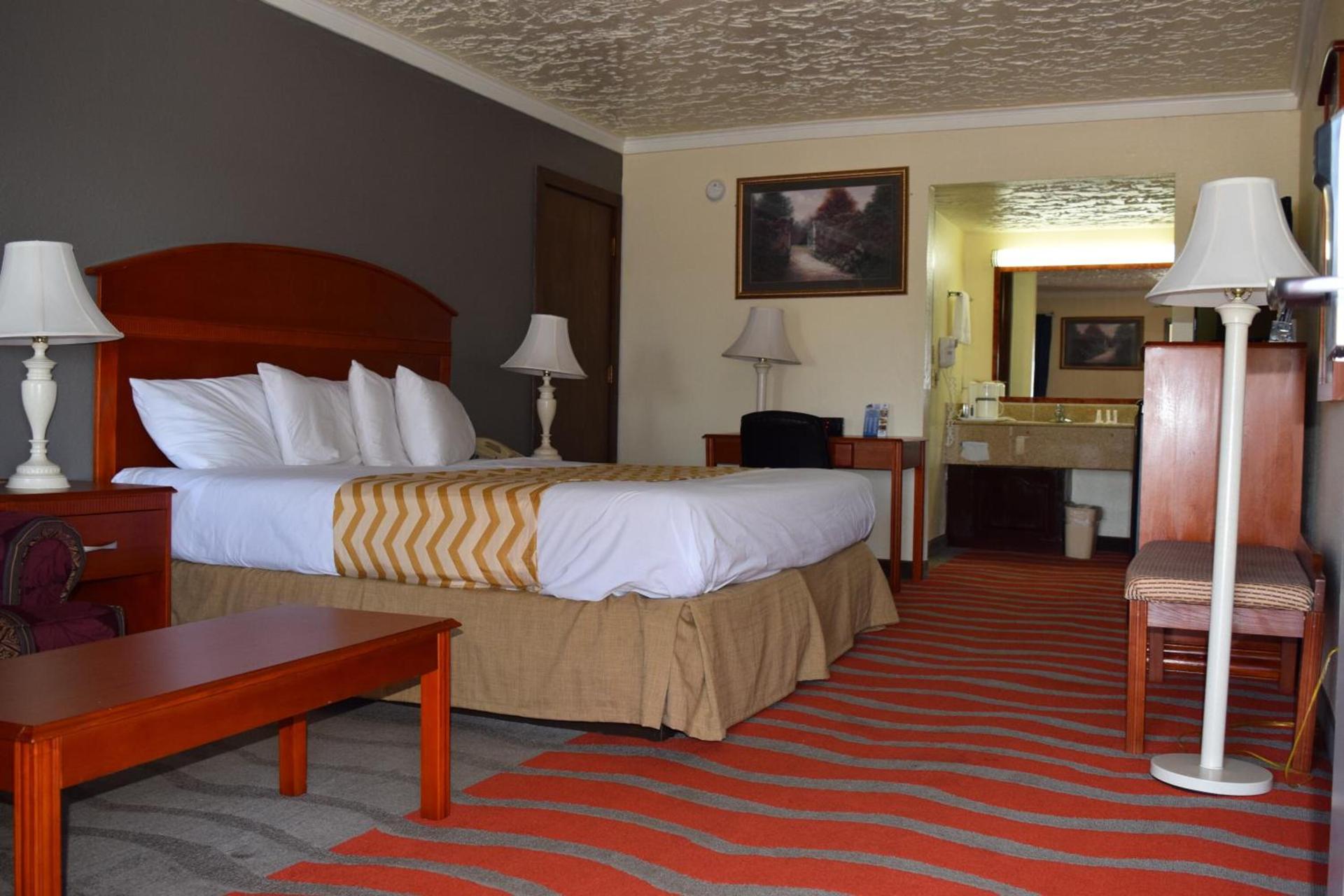 Super 8 by Wyndham Norman West OK photo 6