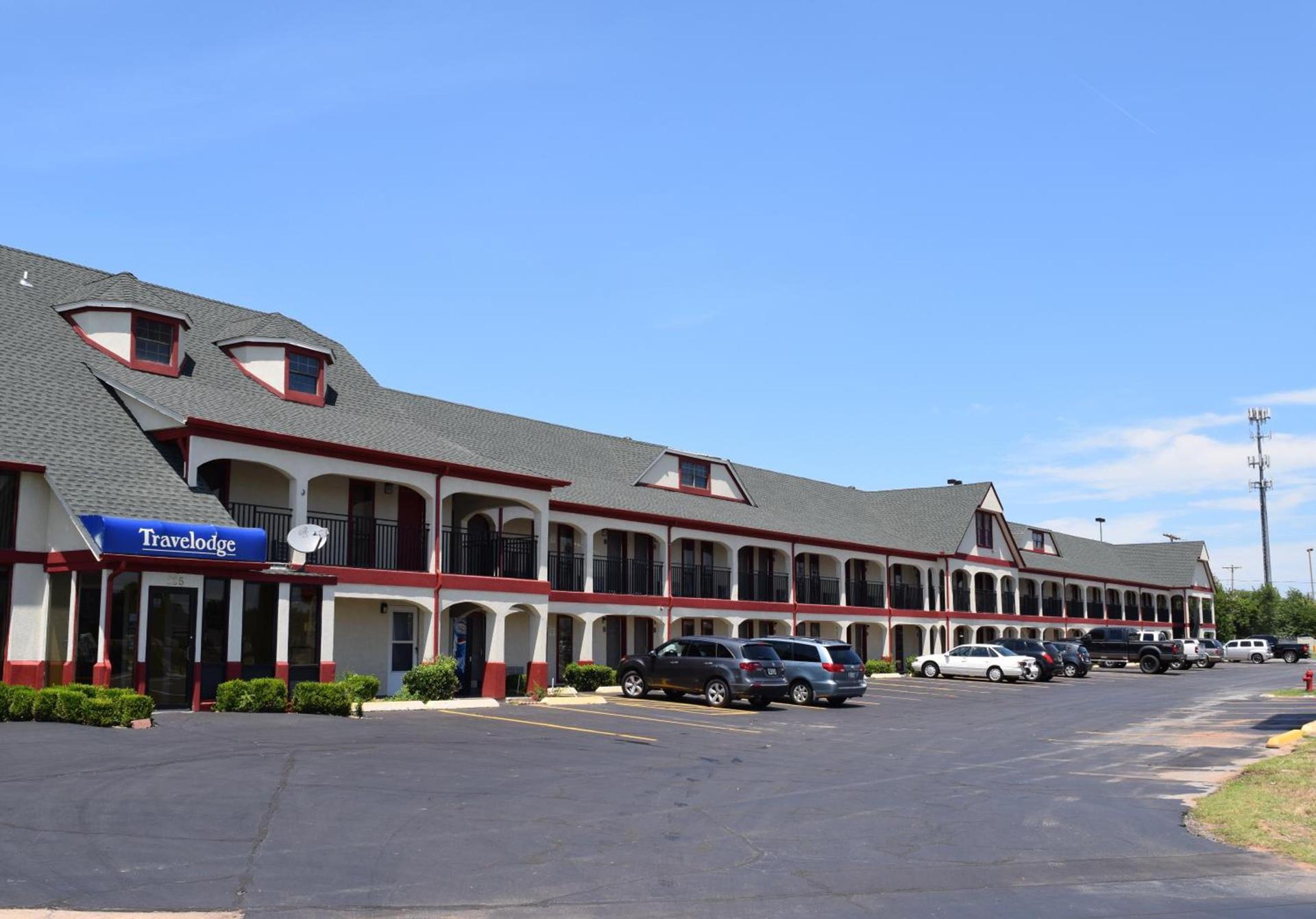 Super 8 by Wyndham Norman West OK photo 4