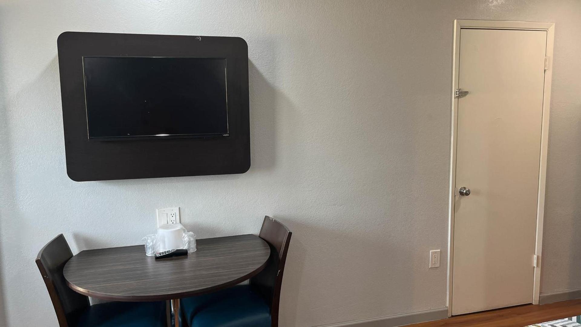 Motel 6 Dallas, TX – St. Augustine / HWY 175 photo 15